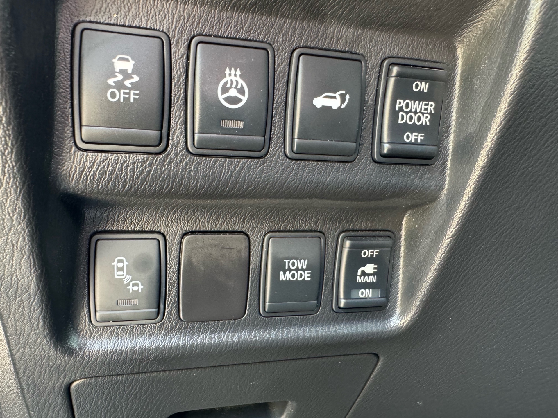 /canadacars/2015-Nissan-Pathfinder-28462718737915504.jpg