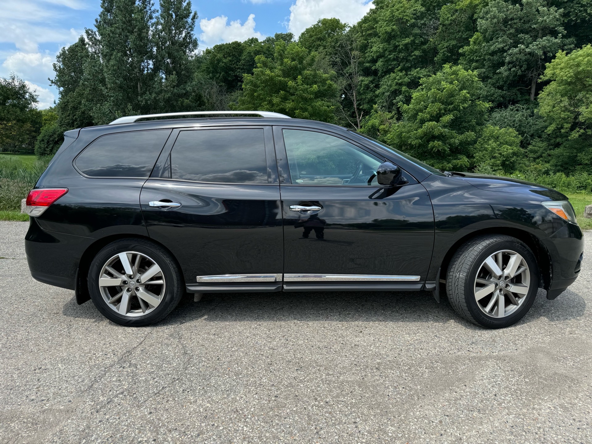 /canadacars/2015-Nissan-Pathfinder-6625148180052731.jpg
