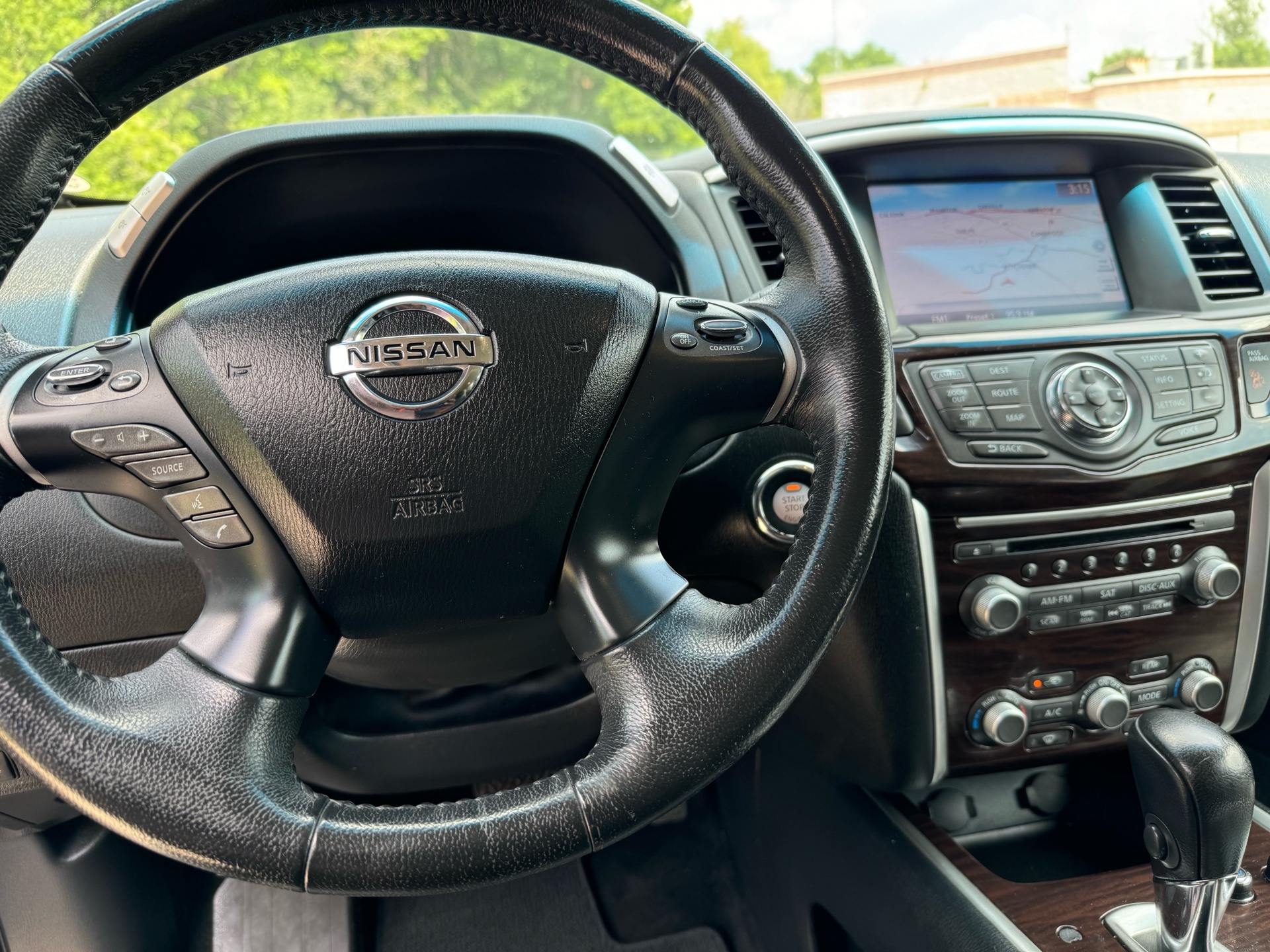 /canadacars/2015-Nissan-Pathfinder-7135590863223307.jpg