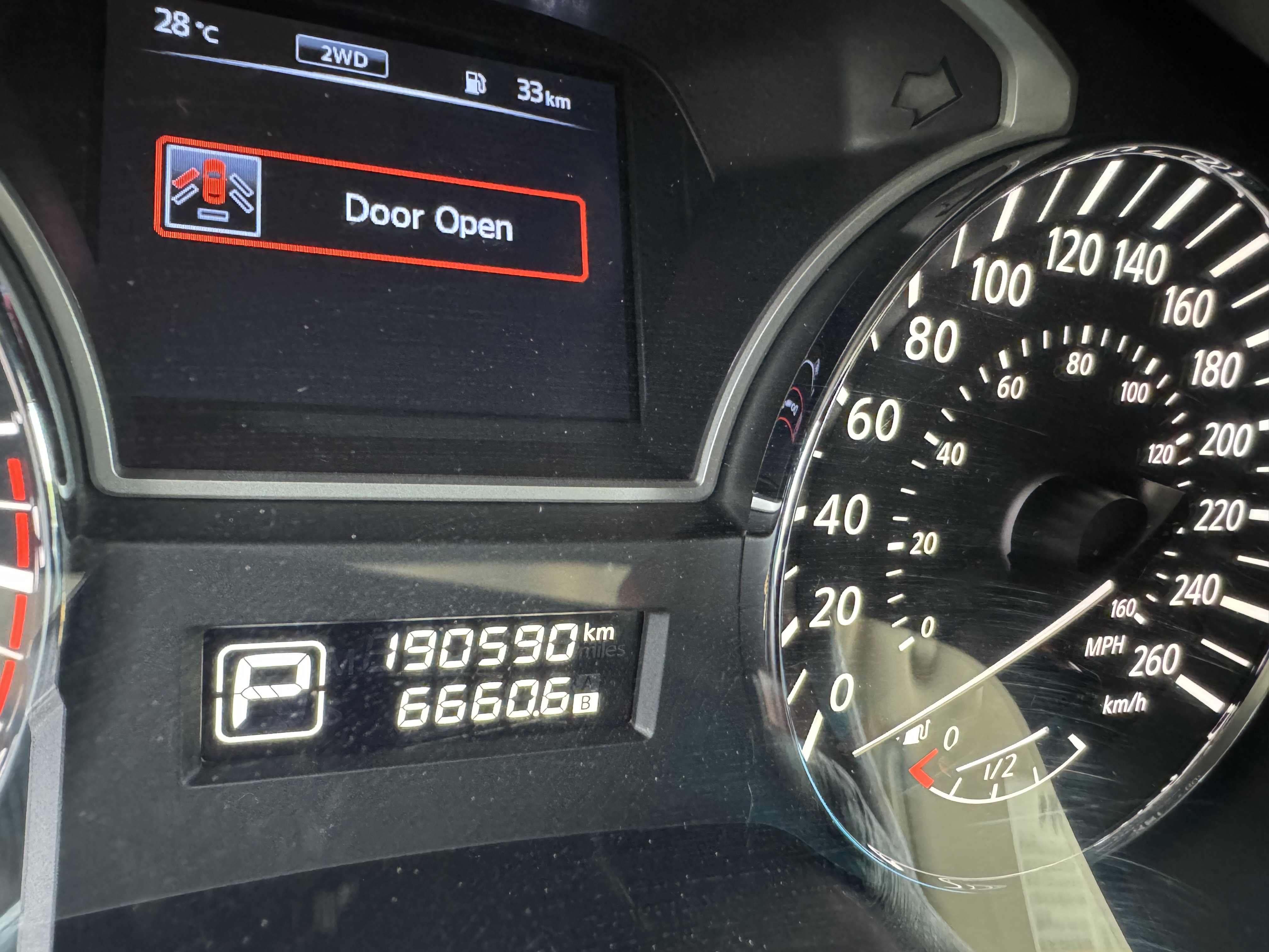 /canadacars/2015-Nissan-Pathfinder-8640279271431577.jpg