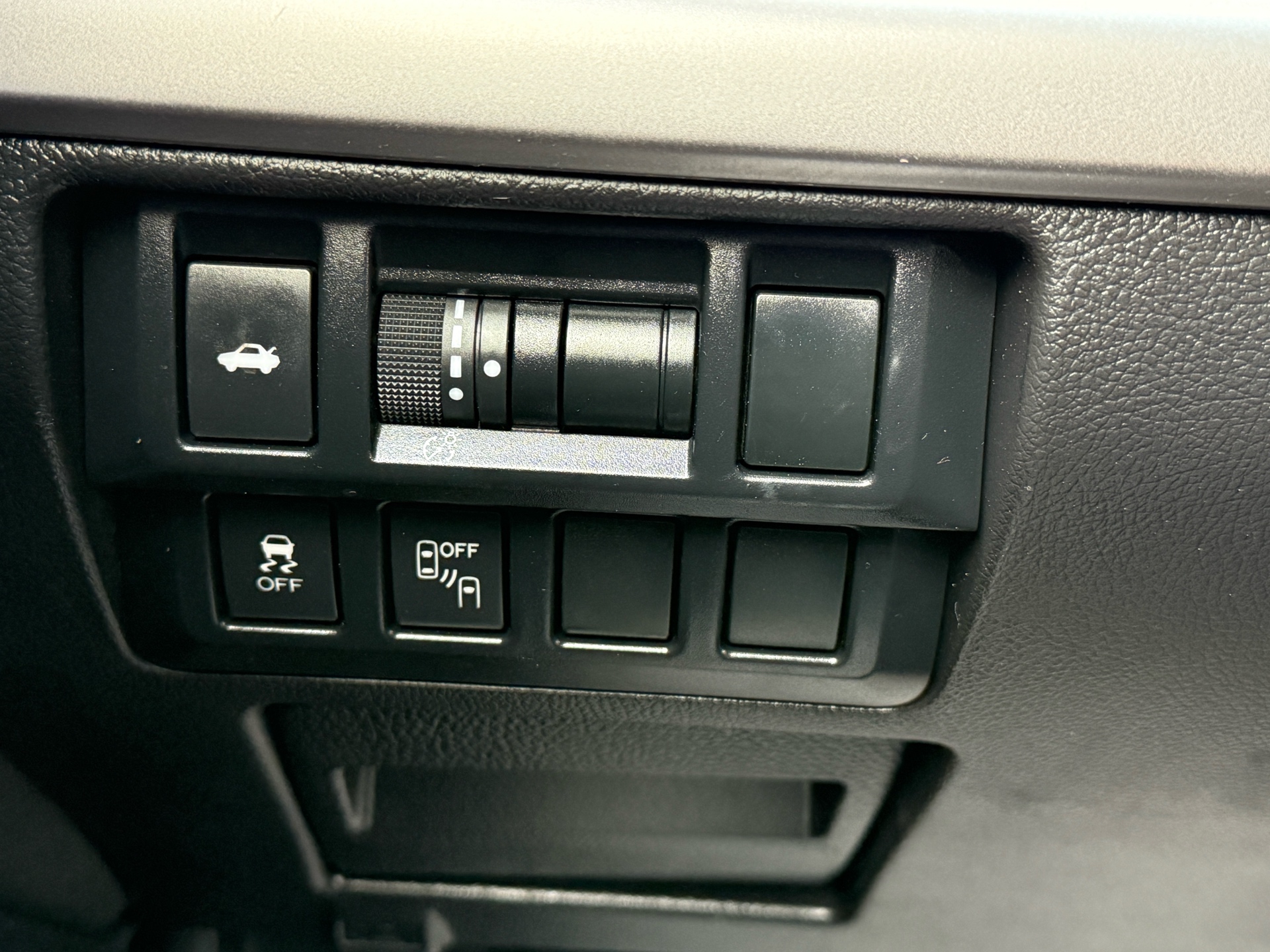 /canadacars/2015-Subaru-Legacy-8233449803284945.jpg