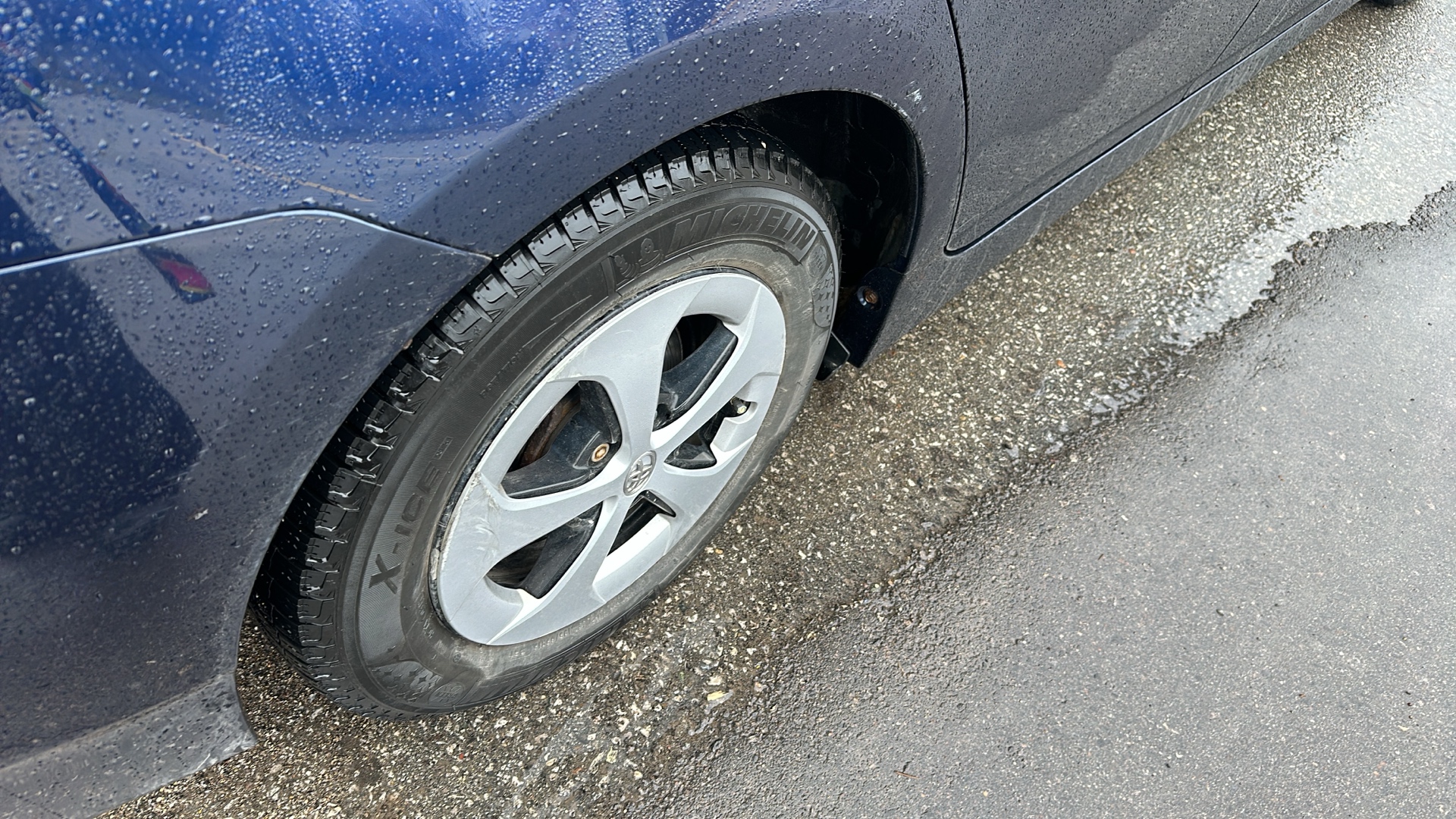 /canadacars/2015-TOYOTA-PRIUS-5131808805293083.jpg
