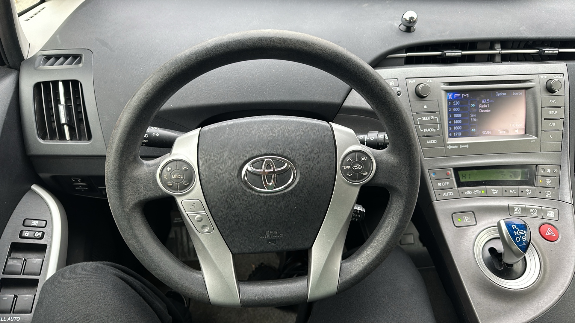 /canadacars/2015-TOYOTA-PRIUS-7150443965559405.jpg