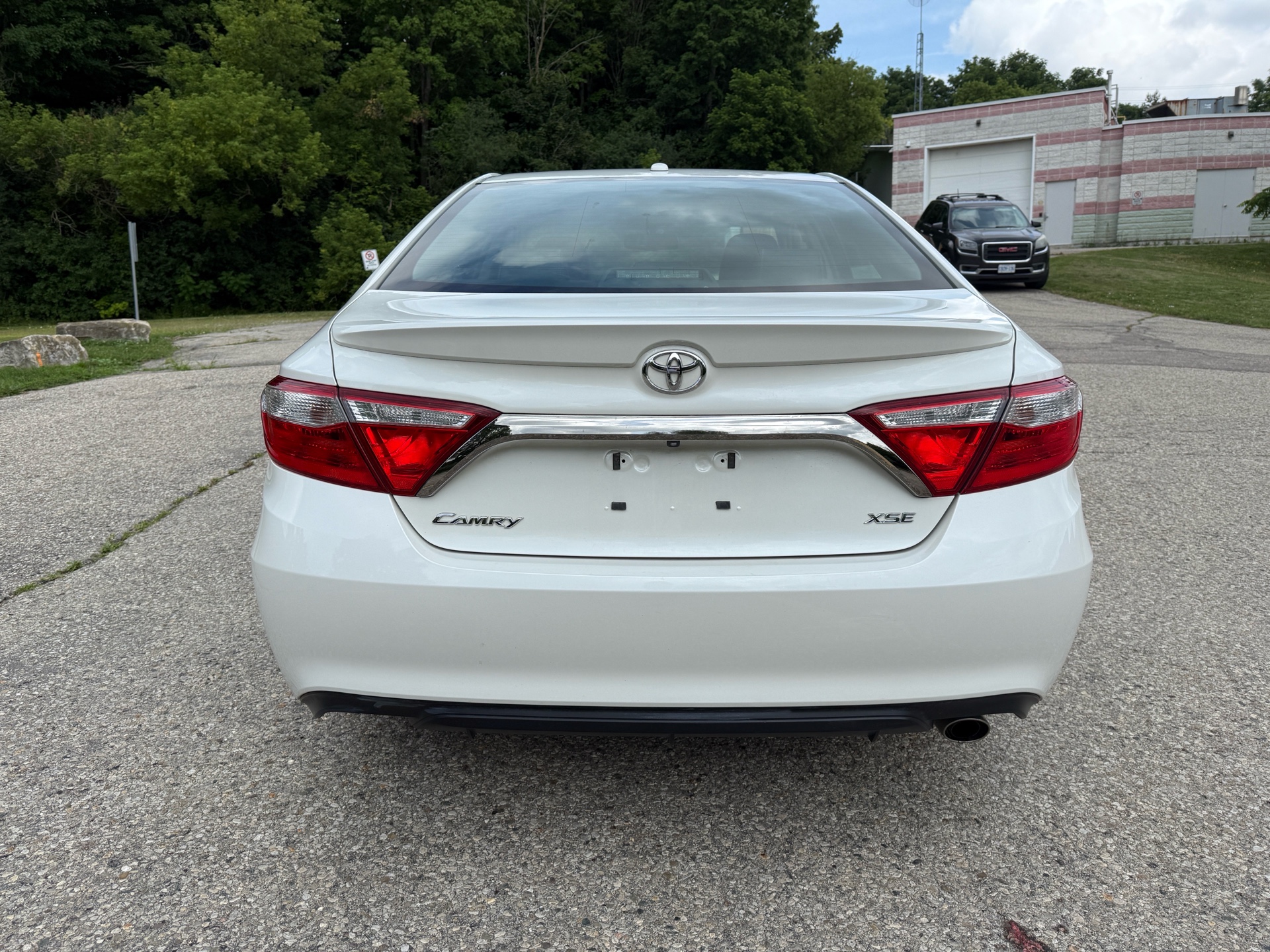 /canadacars/2015-Toyota-Camry-20201315596468783.jpg