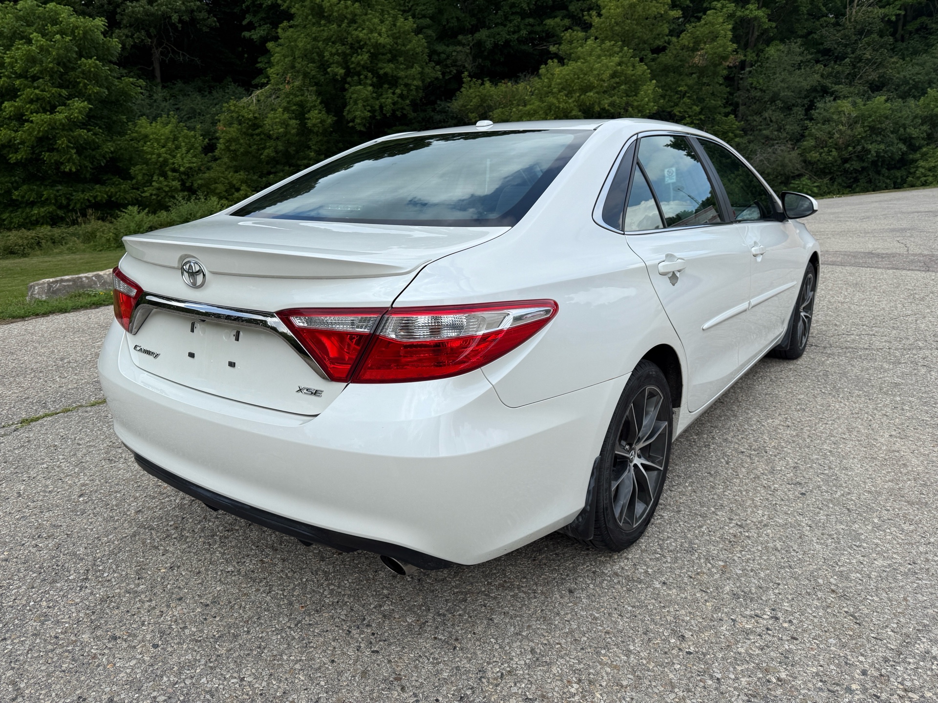 /canadacars/2015-Toyota-Camry-33098532414062465.jpg