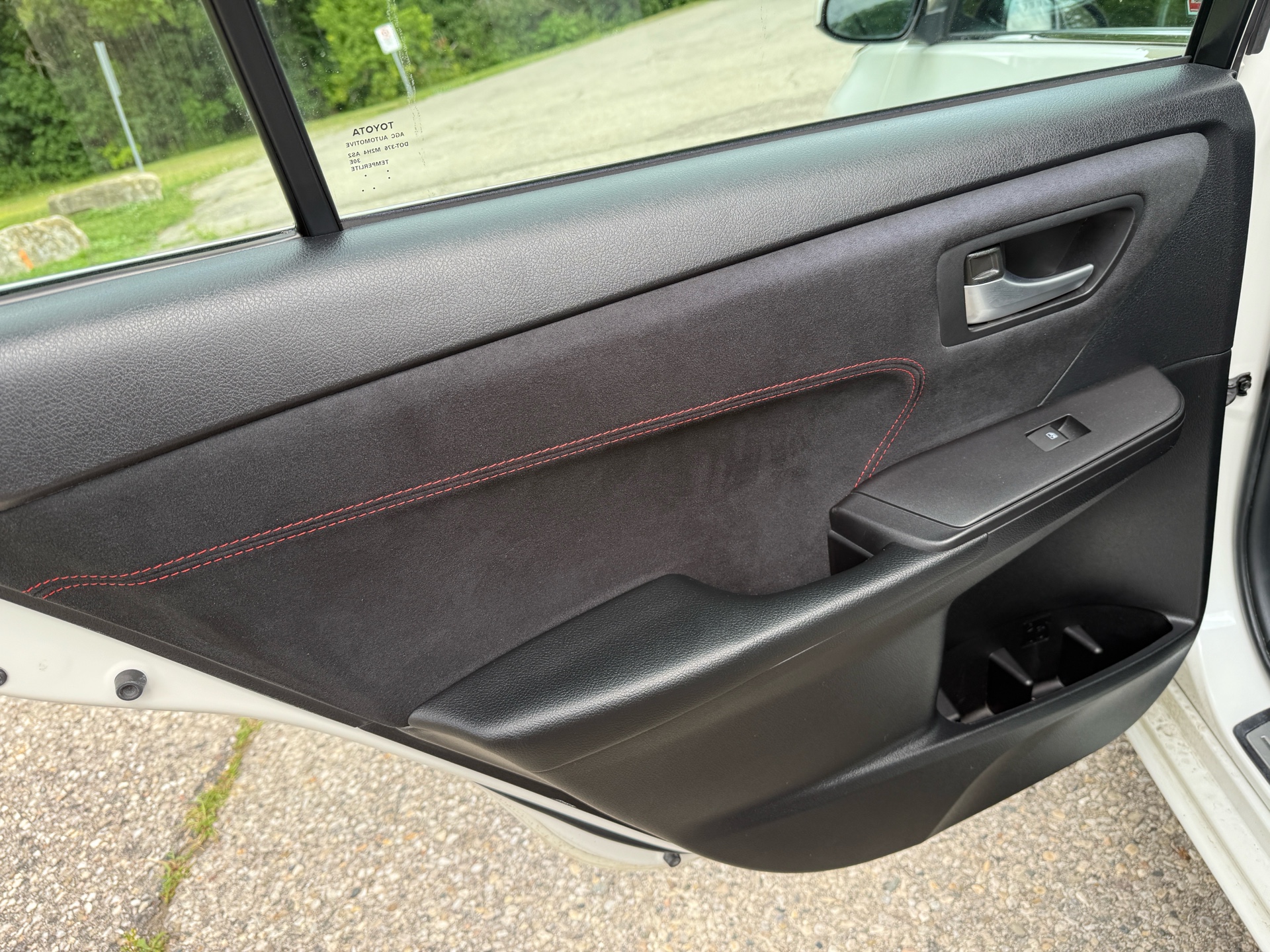 /canadacars/2015-Toyota-Camry-63358904173536.jpg