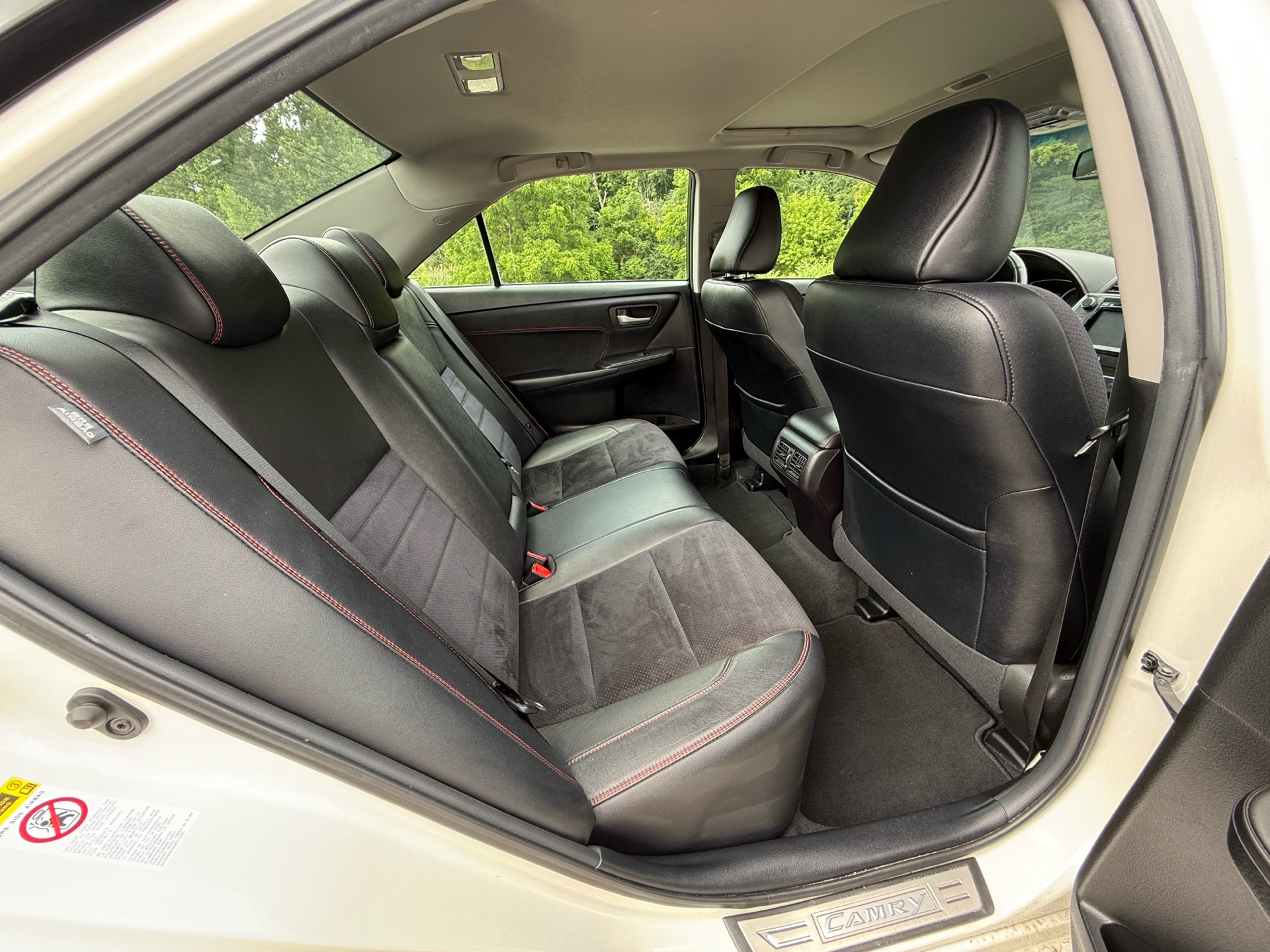 /canadacars/2015-Toyota-Camry-9890055408526057.jpg