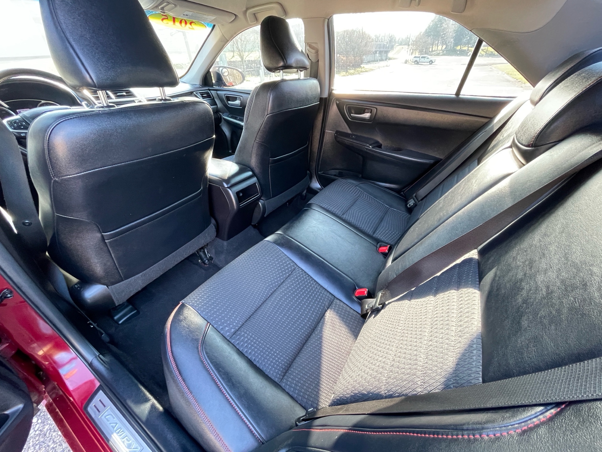 /canadacars/2015-Toyota-CamryHybrid-18619357860638153.jpg