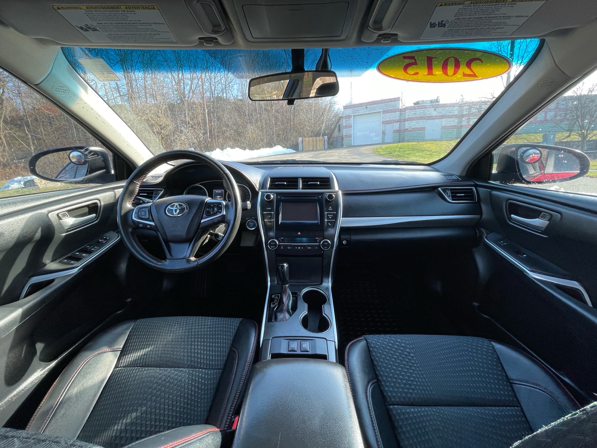 /canadacars/2015-Toyota-CamryHybrid-24042898229544907.jpg