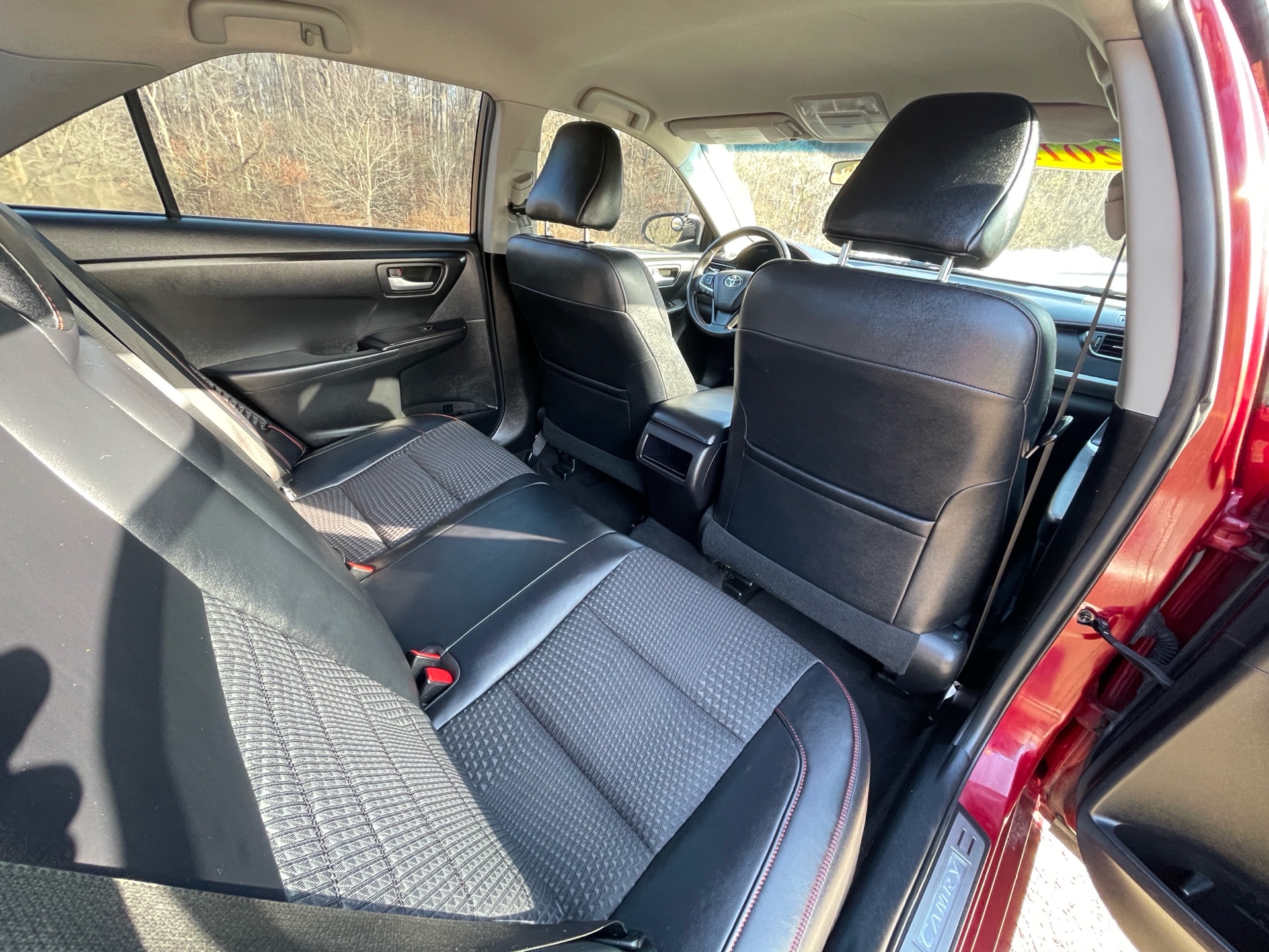 /canadacars/2015-Toyota-CamryHybrid-927159743664201.jpg