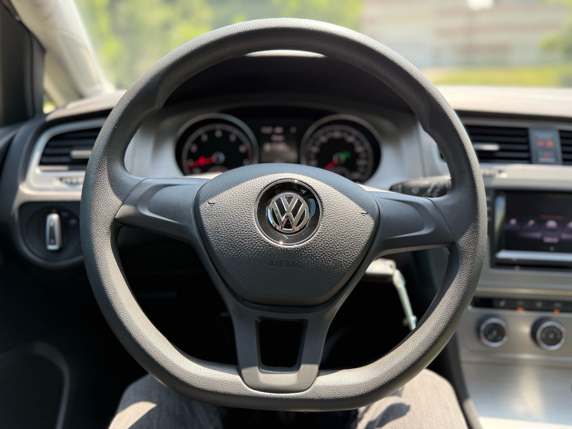/canadacars/2015-Volkswagen-Golf-06908542258422612.jpg