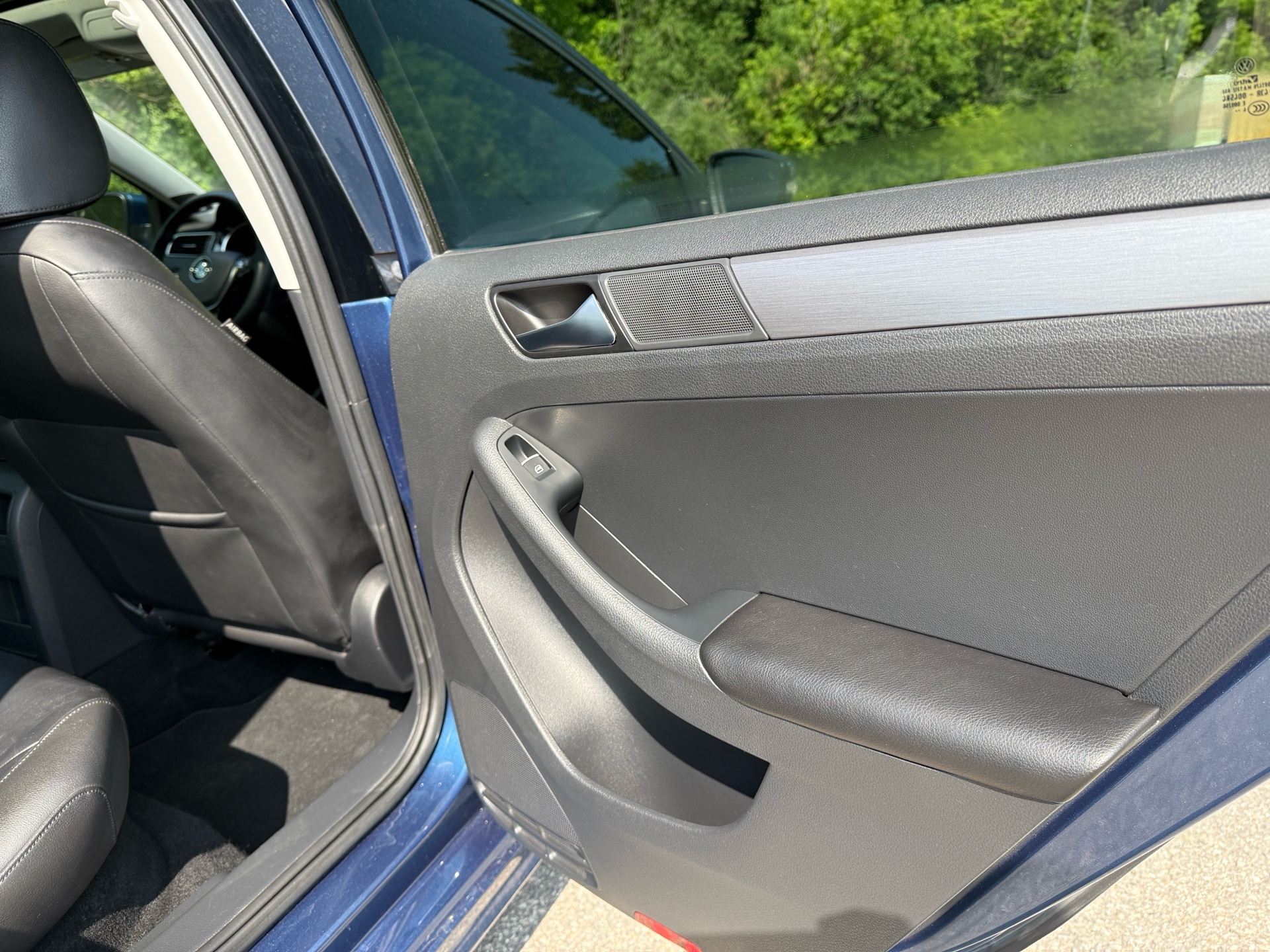 /canadacars/2015-Volkswagen-Jetta-39336743722855316.jpg