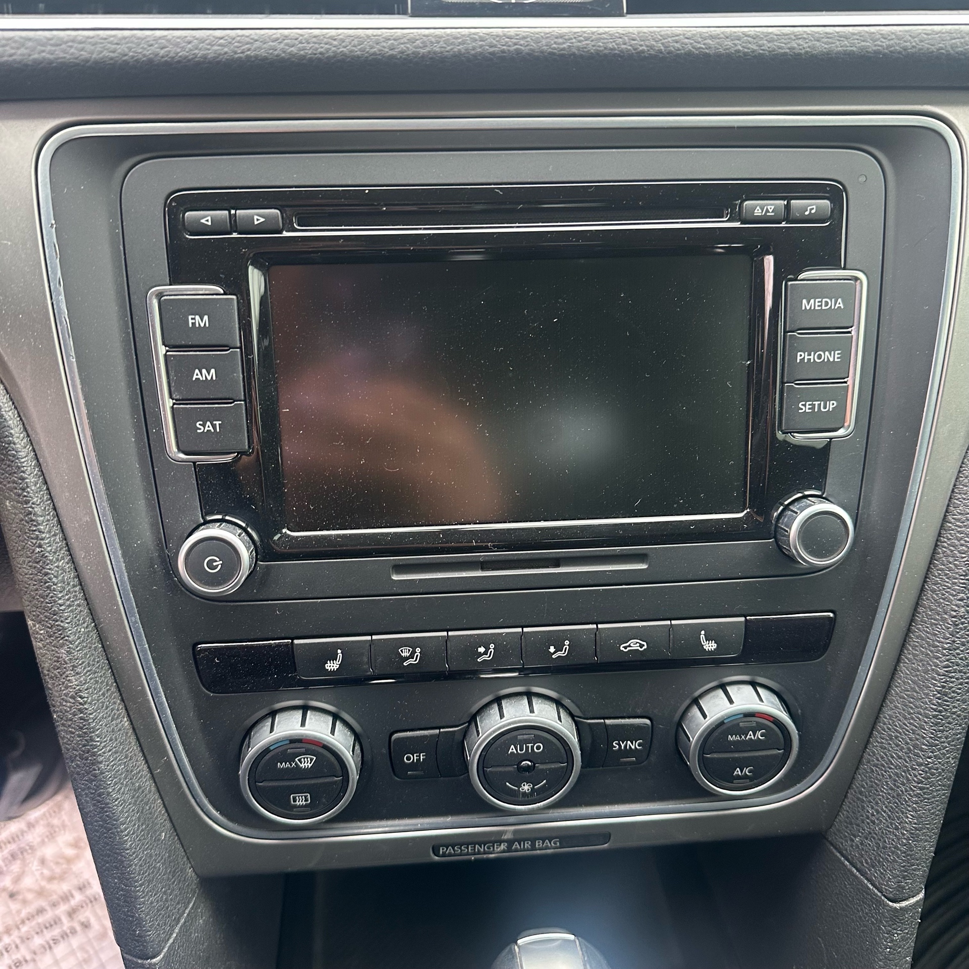 /canadacars/2015-Volkswagen-Passat-0728954995670501.jpg