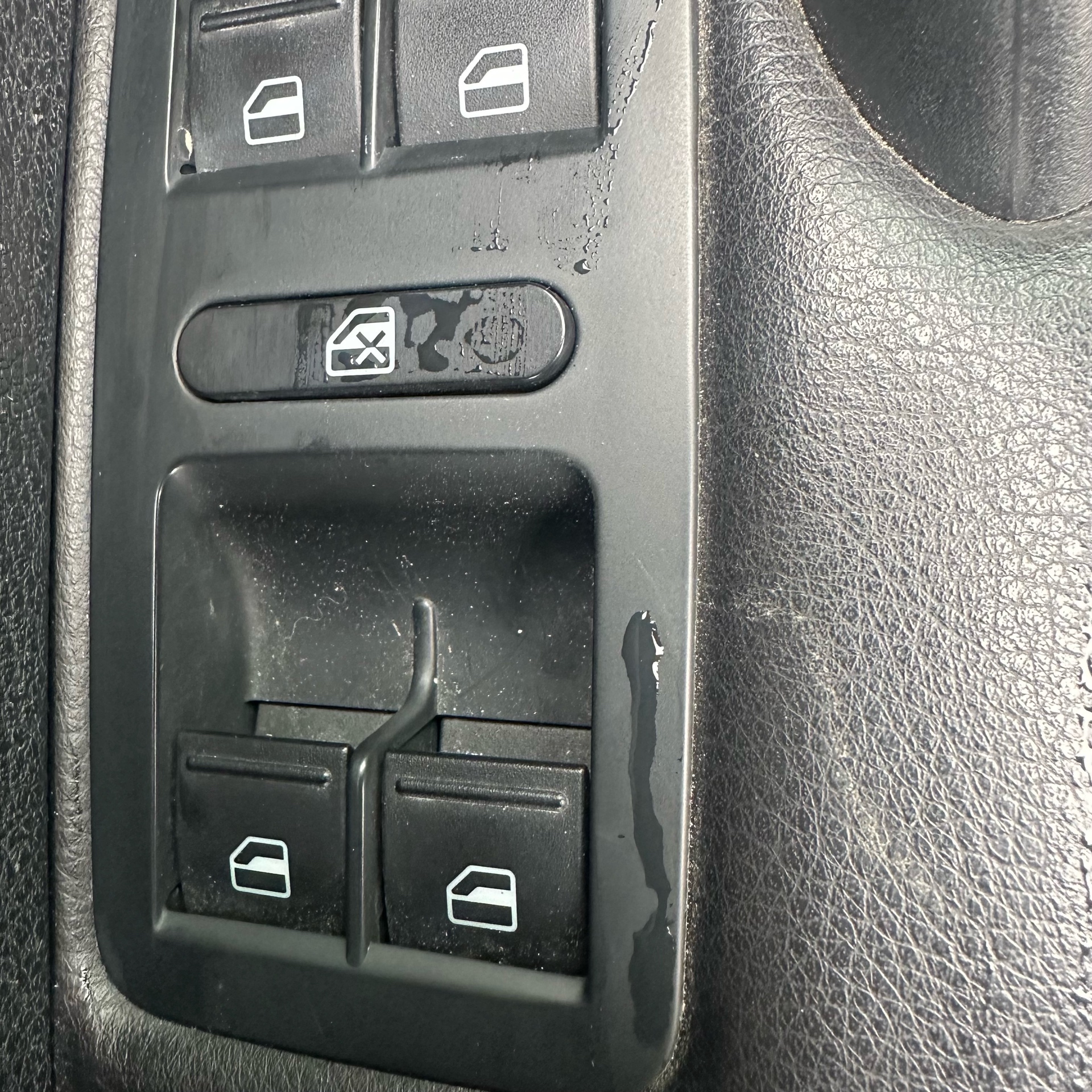 /canadacars/2015-Volkswagen-Passat-1796569185055974.jpg