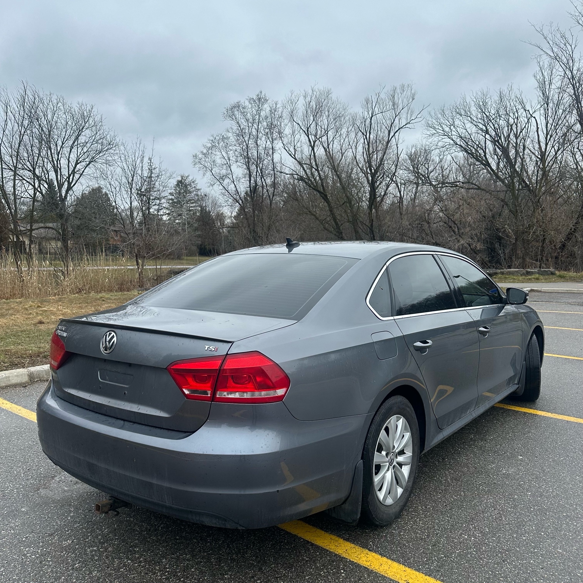 /canadacars/2015-Volkswagen-Passat-30339392633067375.jpg