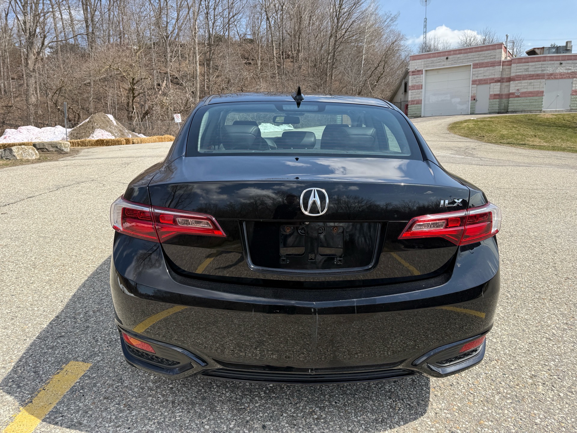 /canadacars/2016-Acura-ILX-2805362696418454.jpg