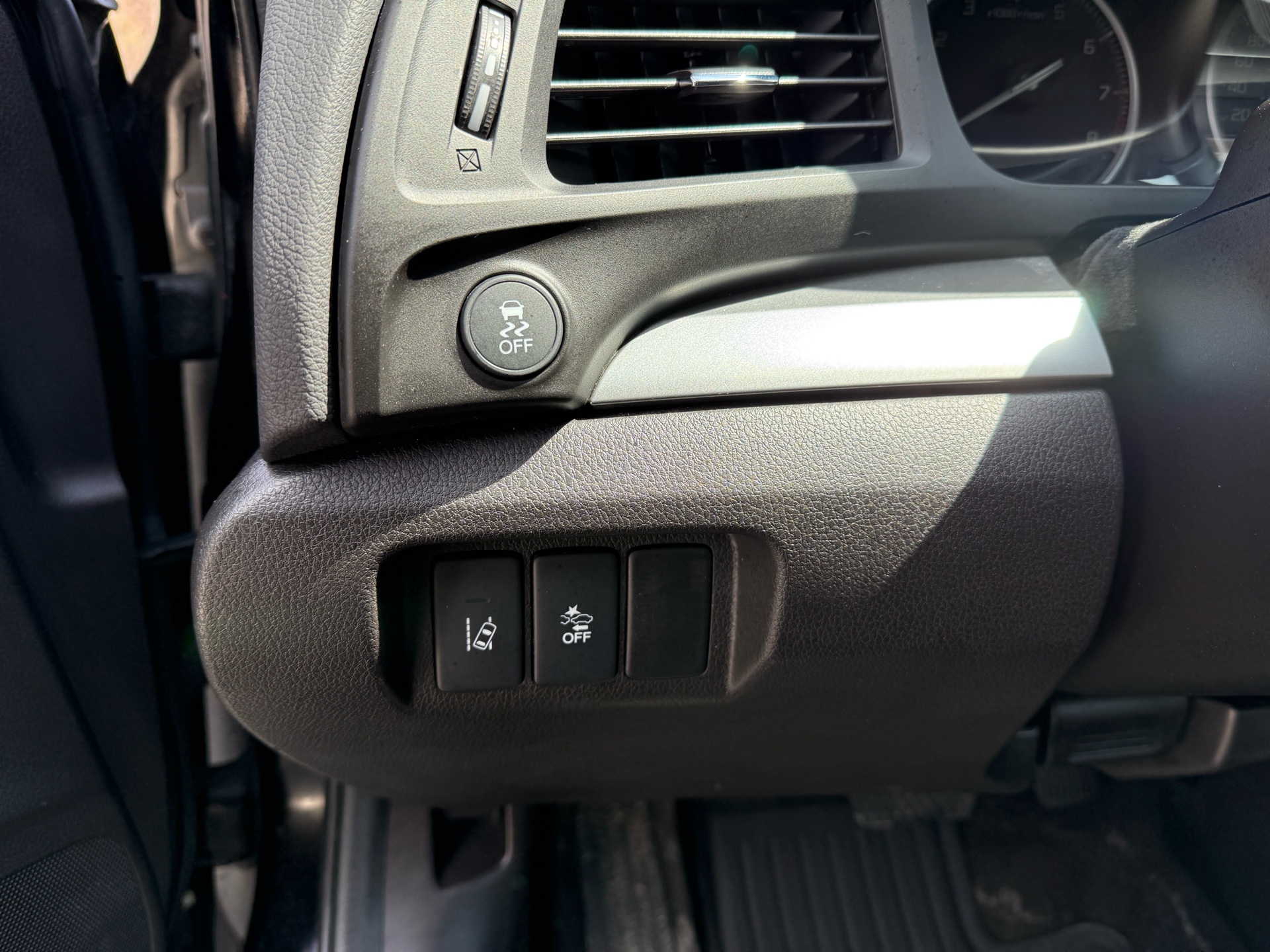 /canadacars/2016-Acura-ILX-6568848555547306.jpg