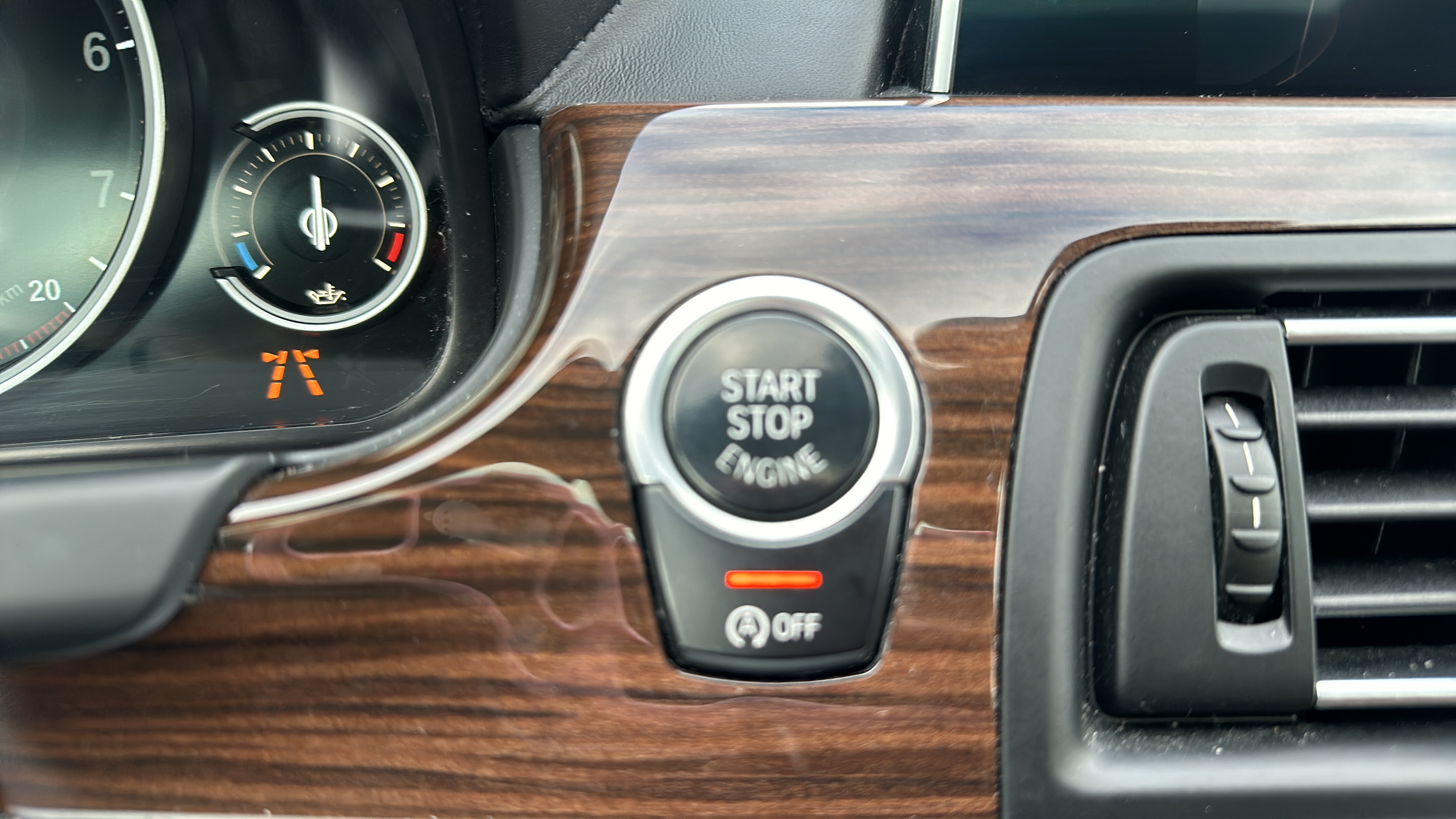 /canadacars/2016-BMW-6Series-012405215520344237.jpg
