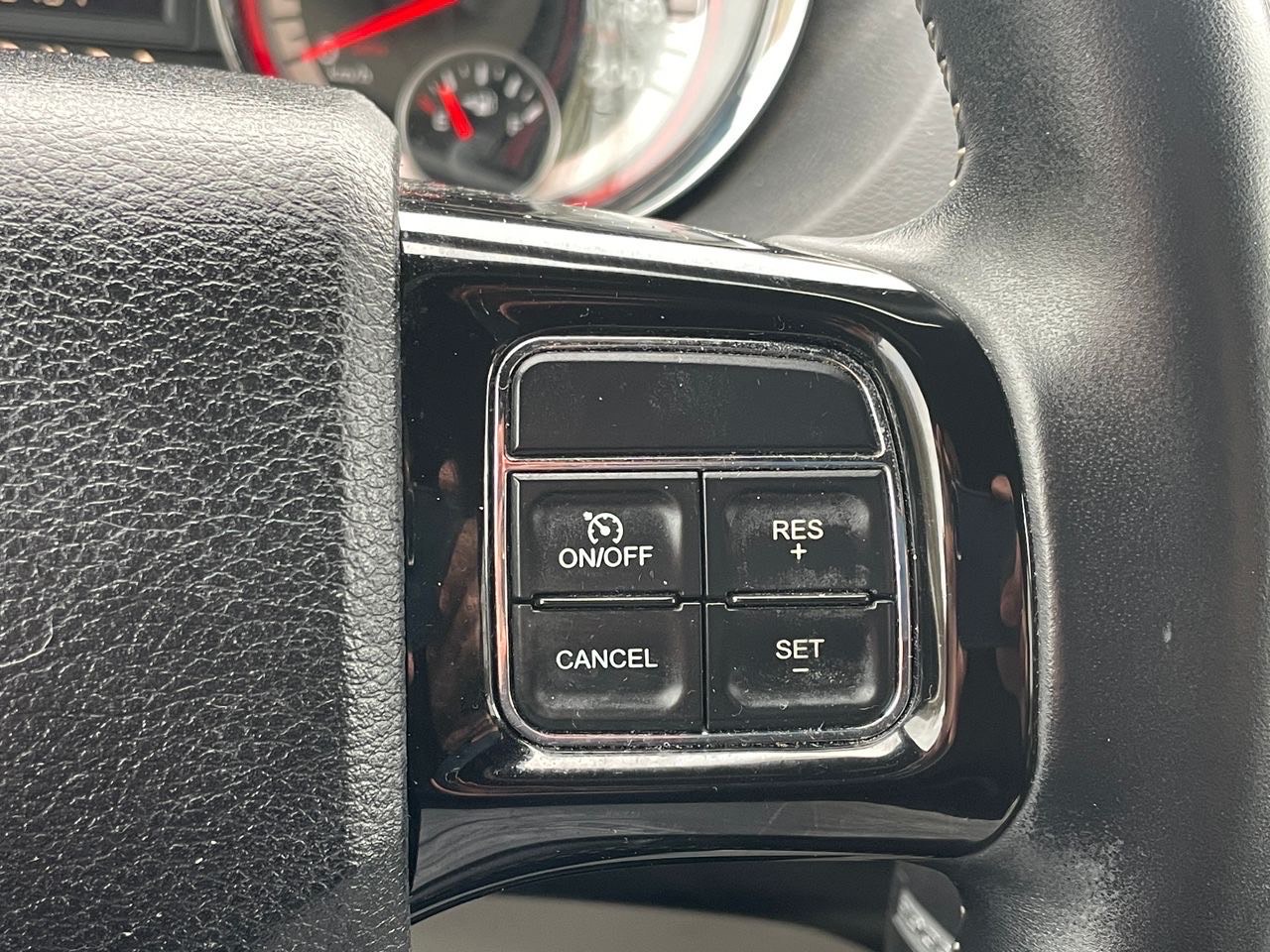 /canadacars/2016-Dodge-GrandCara-17128284064593058.jpg