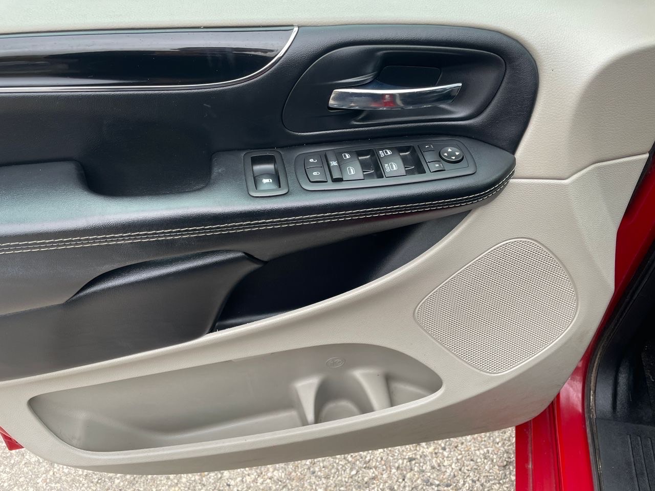 /canadacars/2016-Dodge-GrandCara-930657792690458.jpg