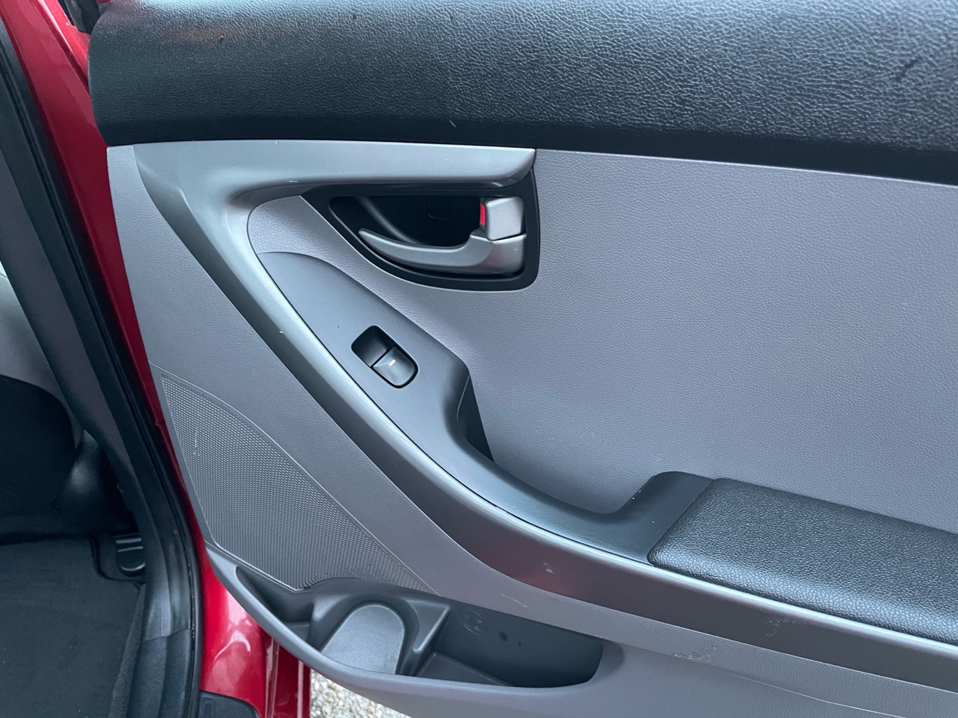 /canadacars/2016-Hyundai-Elantra-03859437814104005.jpg