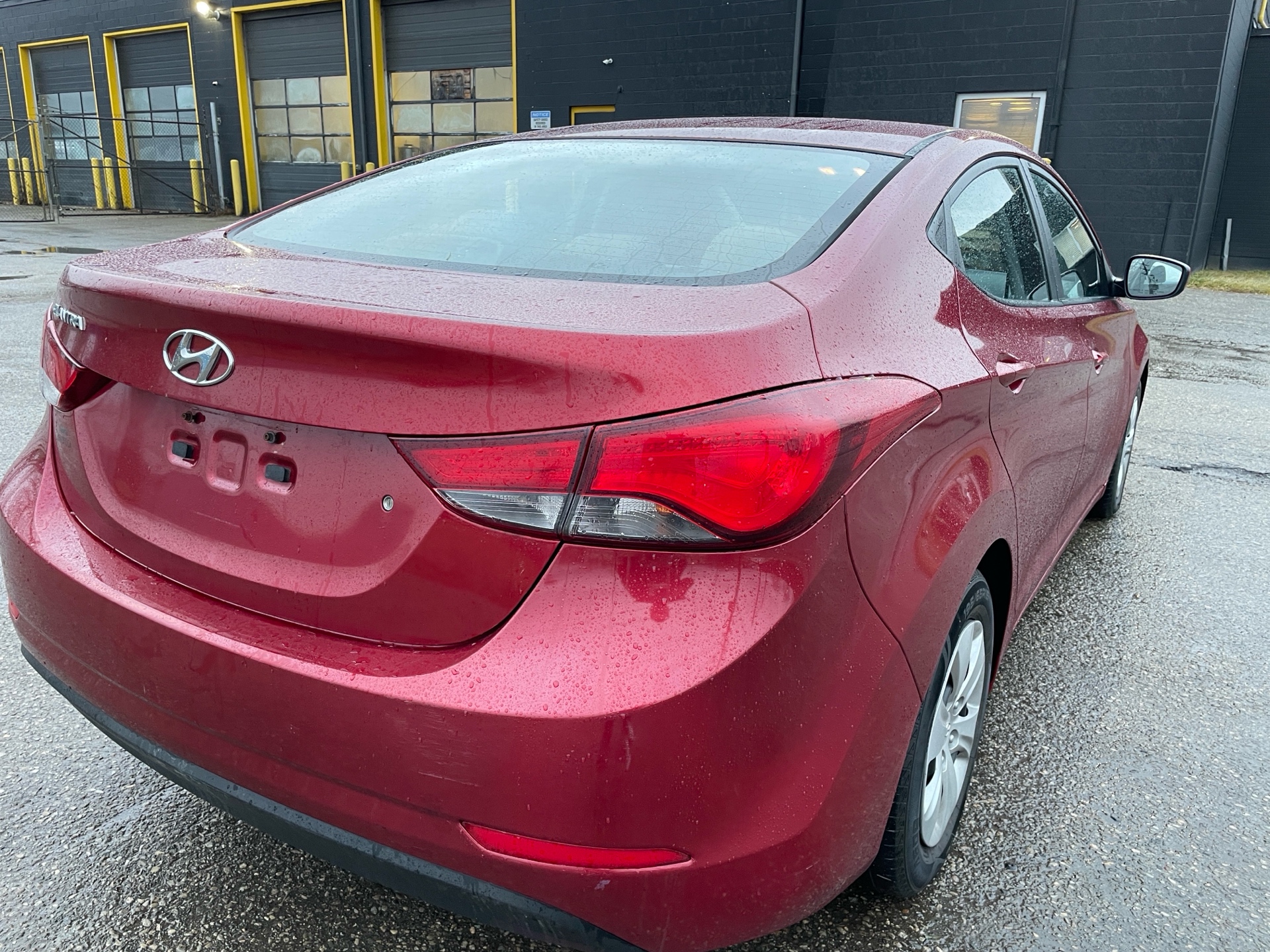 /canadacars/2016-Hyundai-Elantra-044803329822885374.jpg