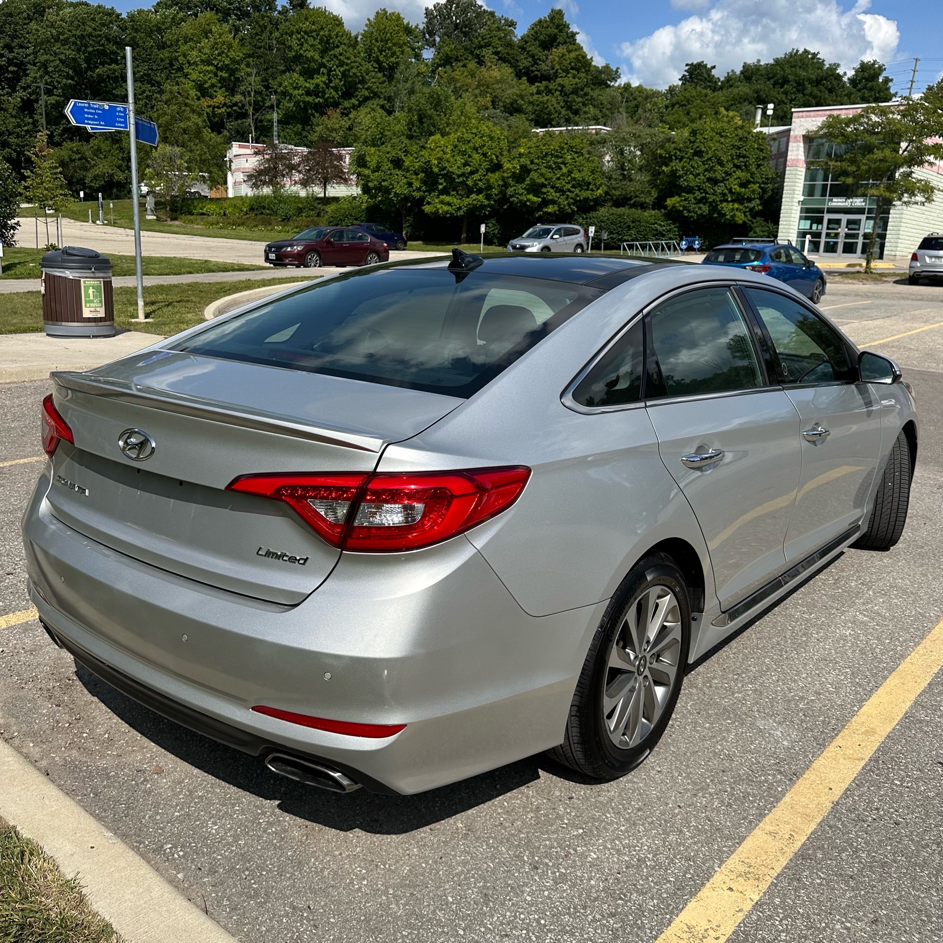 /canadacars/2016-Hyundai-Sonata-15827497535416057.jpg