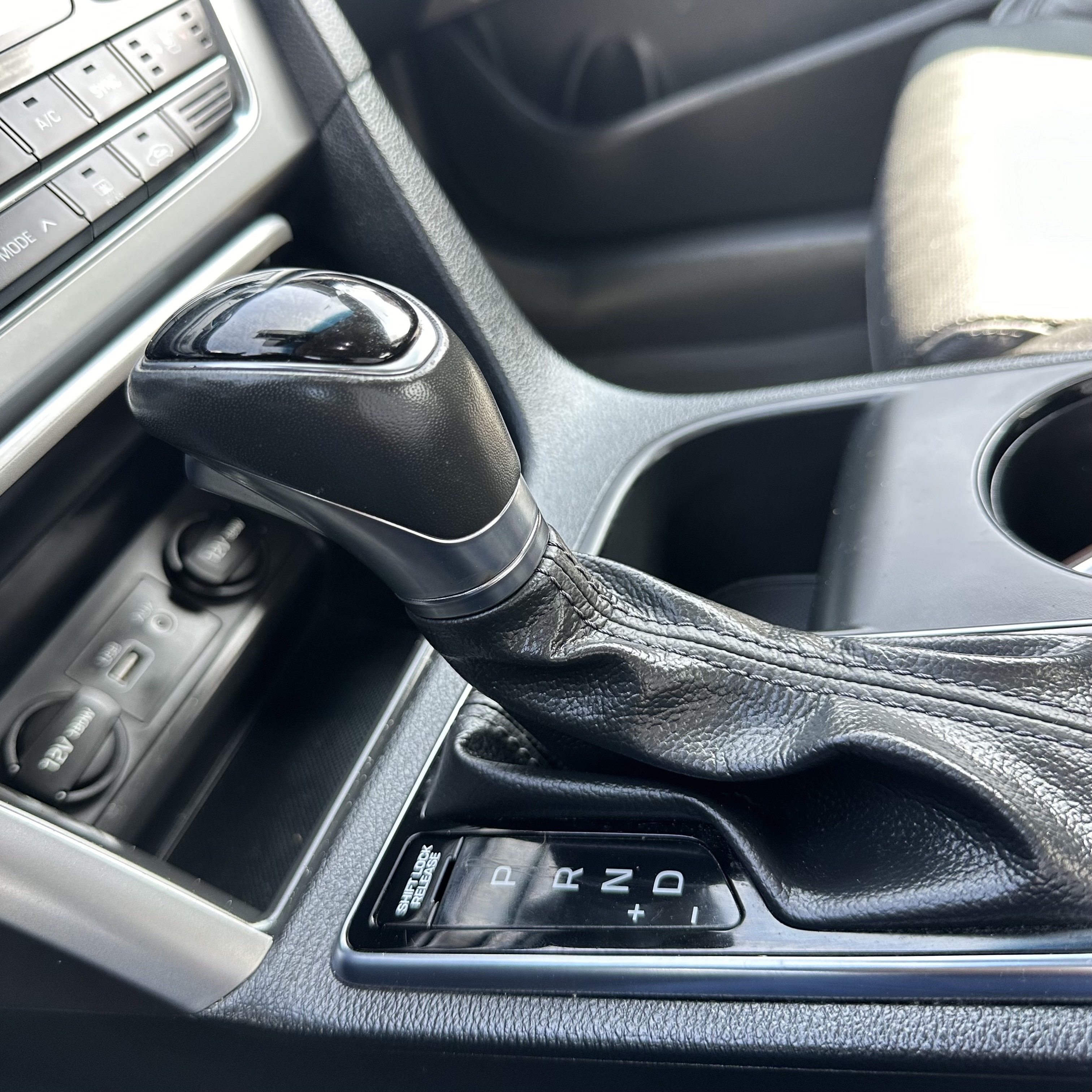 /canadacars/2016-Hyundai-Sonata-19708384502401732.jpg