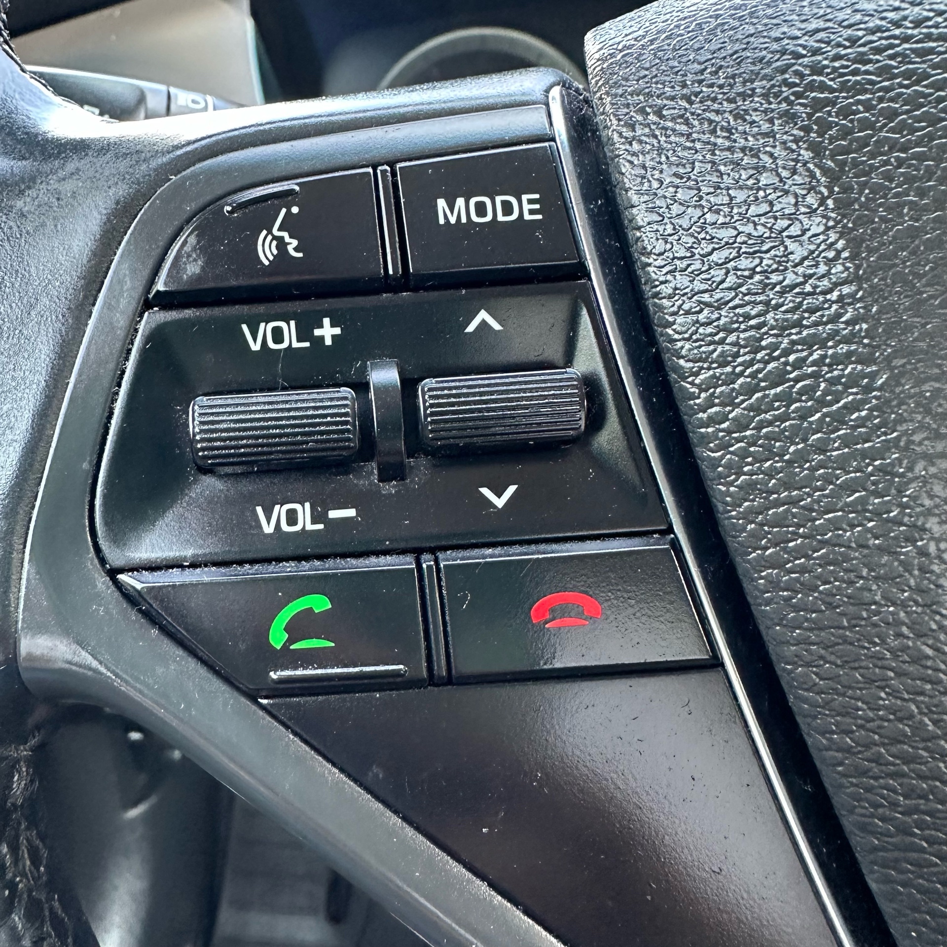/canadacars/2016-Hyundai-Sonata-20736211006396754.jpg