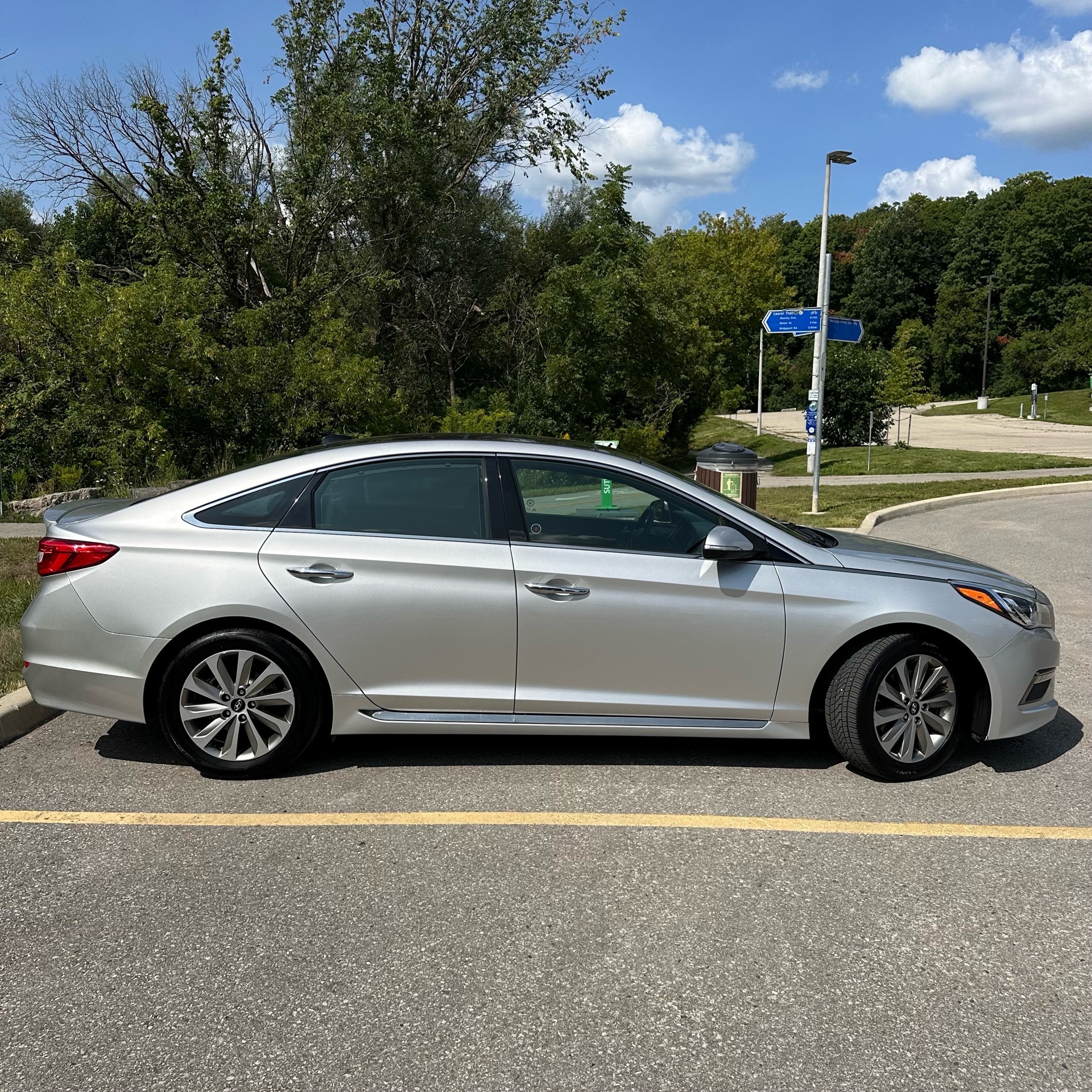 /canadacars/2016-Hyundai-Sonata-7038924949930265.jpg