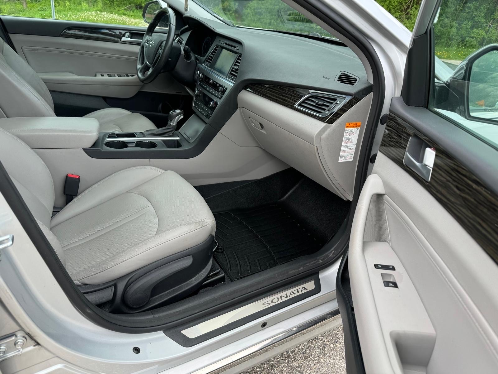 /canadacars/2016-Hyundai-SonataHybrid-6588959264528129.jpg