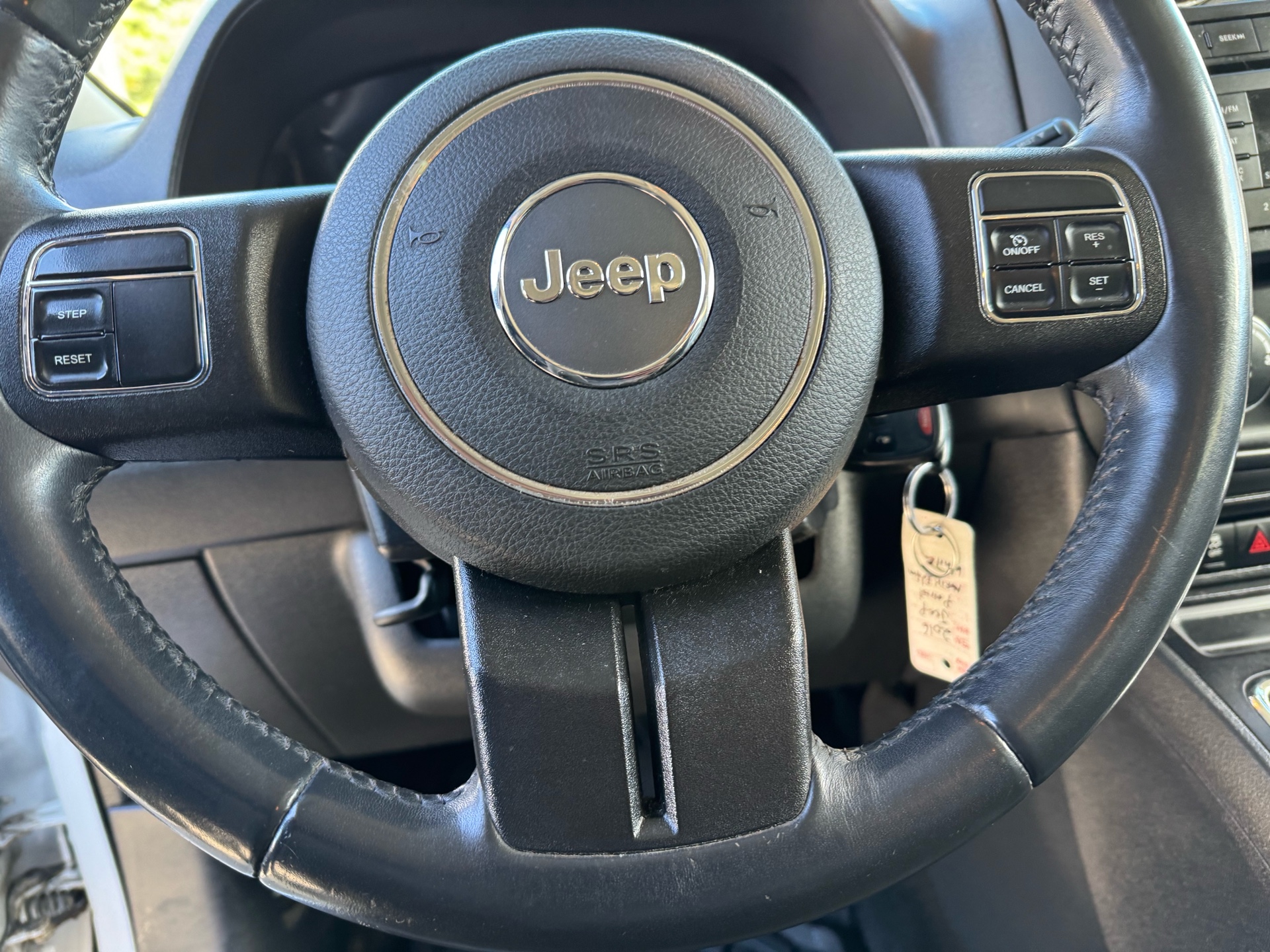 /canadacars/2016-Jeep-Patriot-040468075234316725.jpg