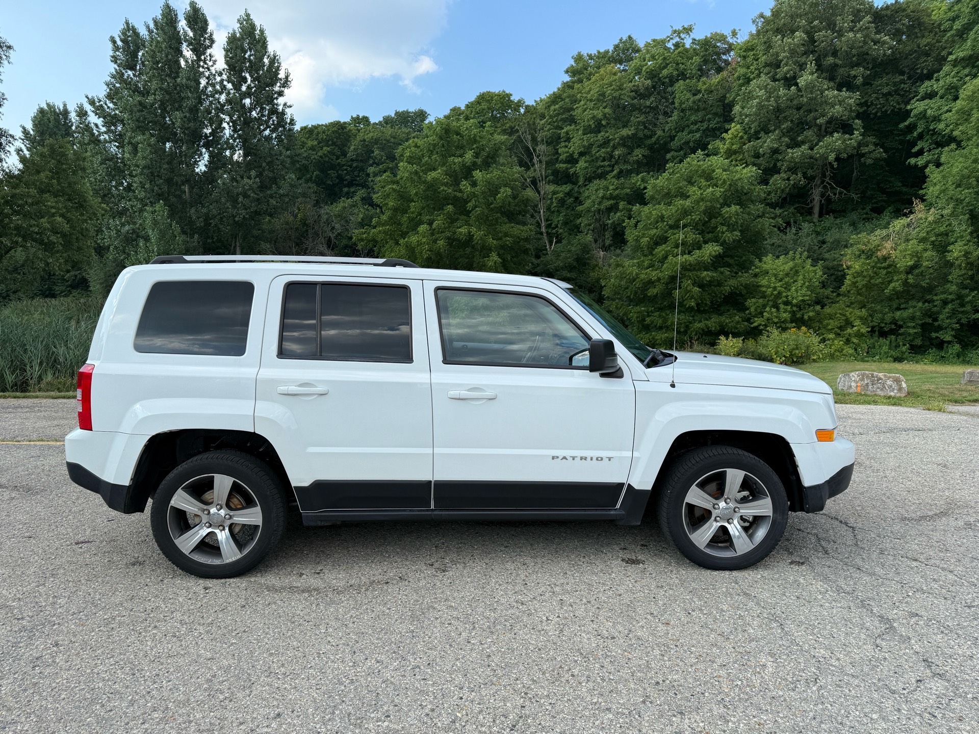 /canadacars/2016-Jeep-Patriot-19866714364220317.jpg