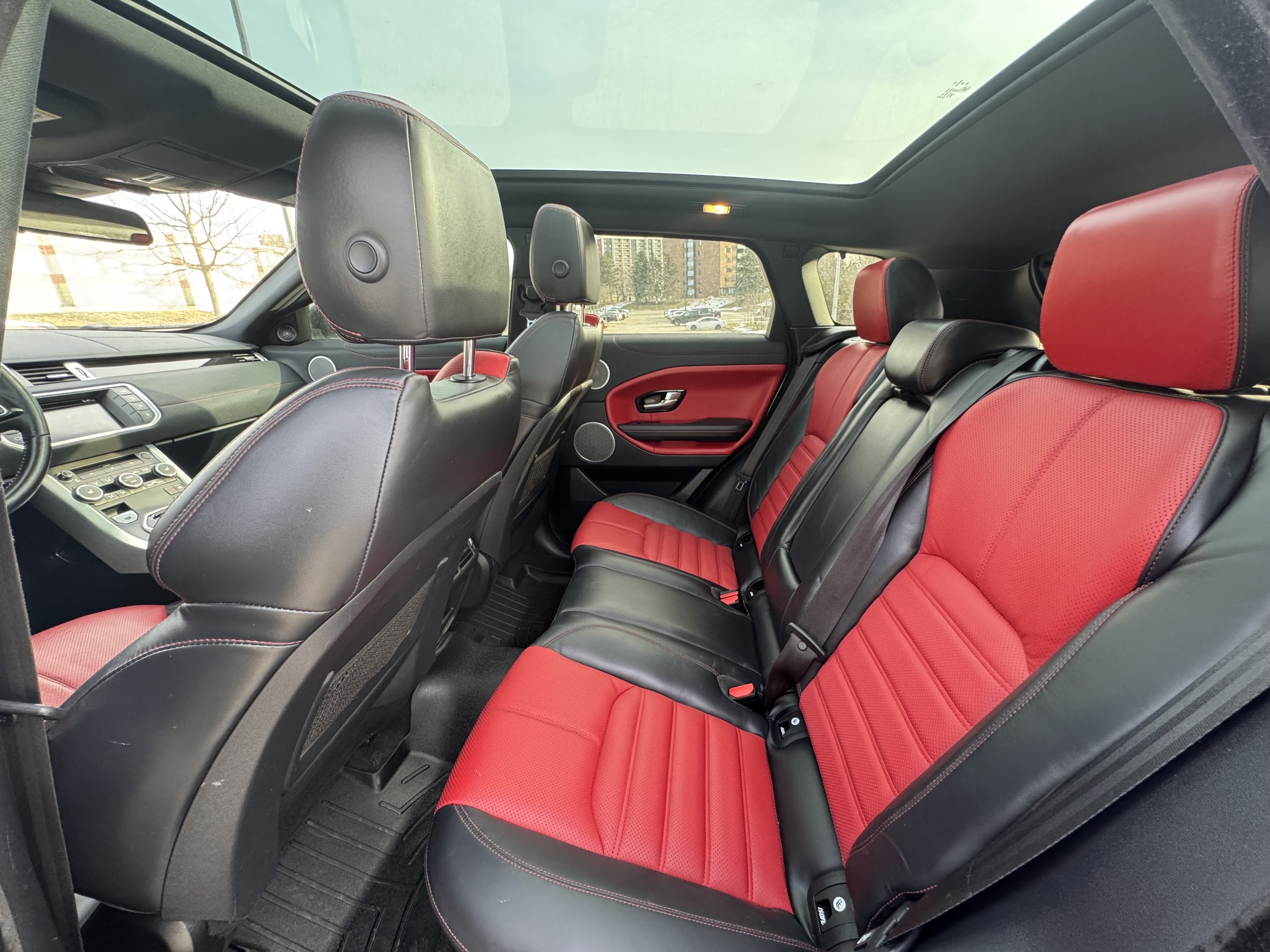 /canadacars/2016-LandRover-RangeRover-18702735543612015.jpg