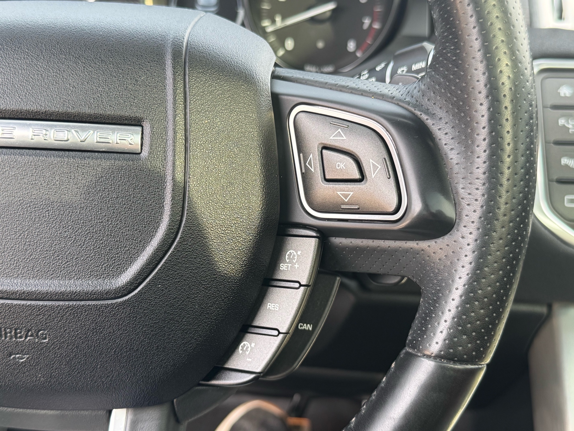 /canadacars/2016-LandRover-RangeRover-9245724306489125.jpg