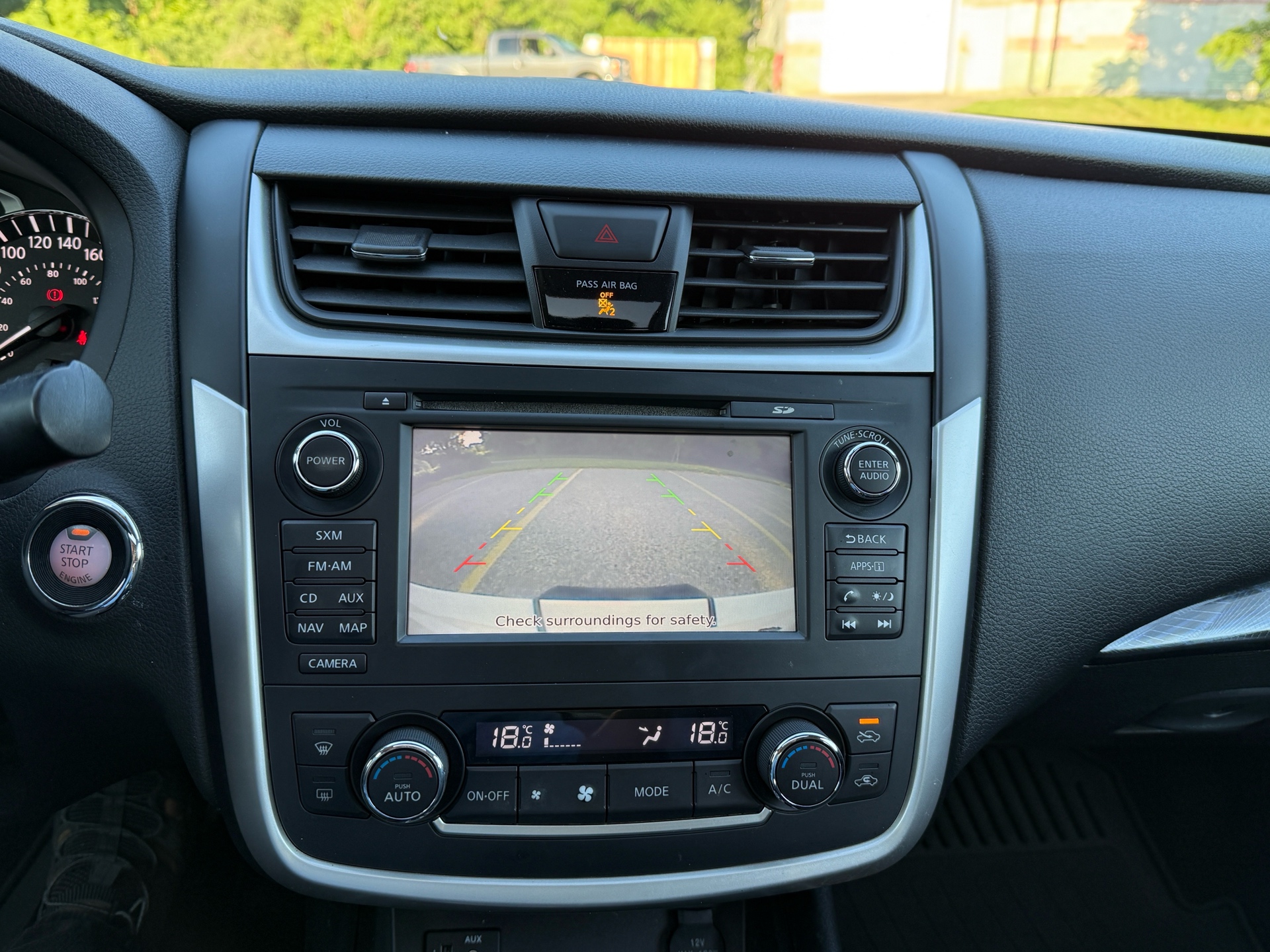 /canadacars/2016-Nissan-Altima-671603051840779.jpg
