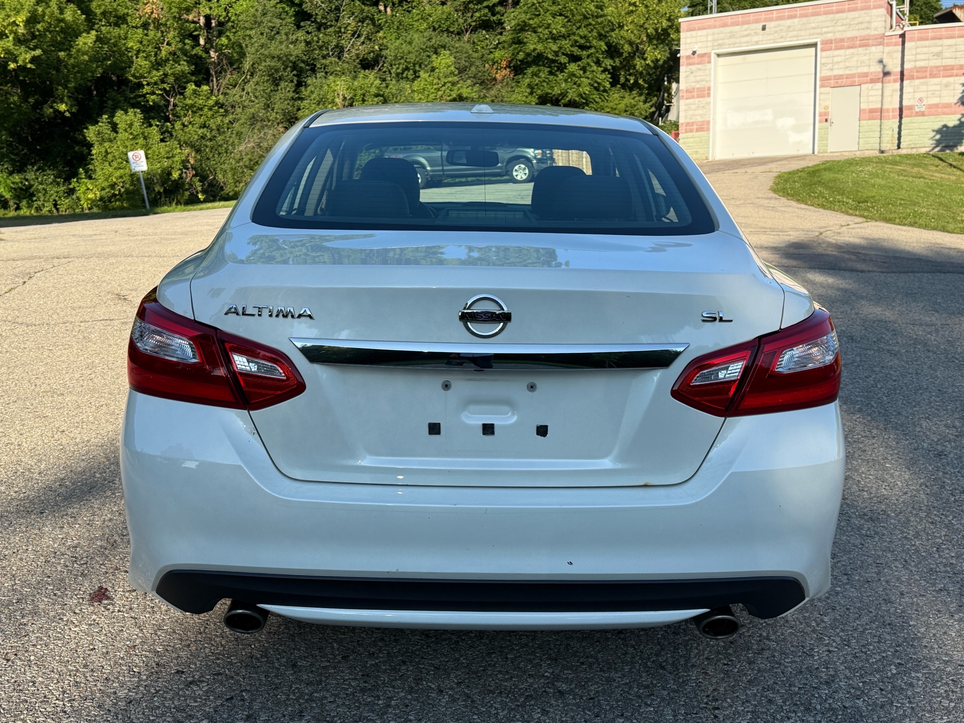 /canadacars/2016-Nissan-Altima-8610187341337028.jpg