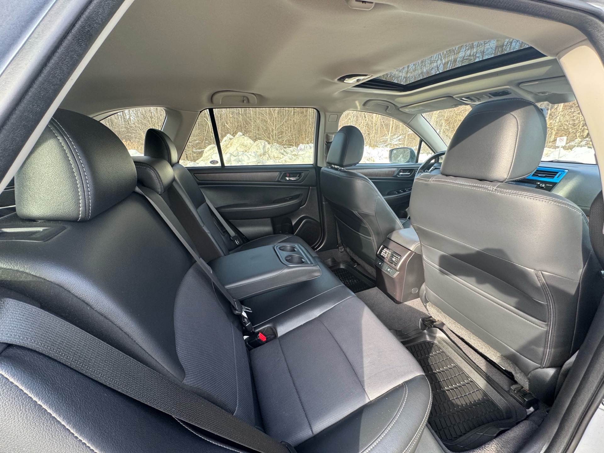 /canadacars/2016-Subaru-Outback-035550603590926766.jpg