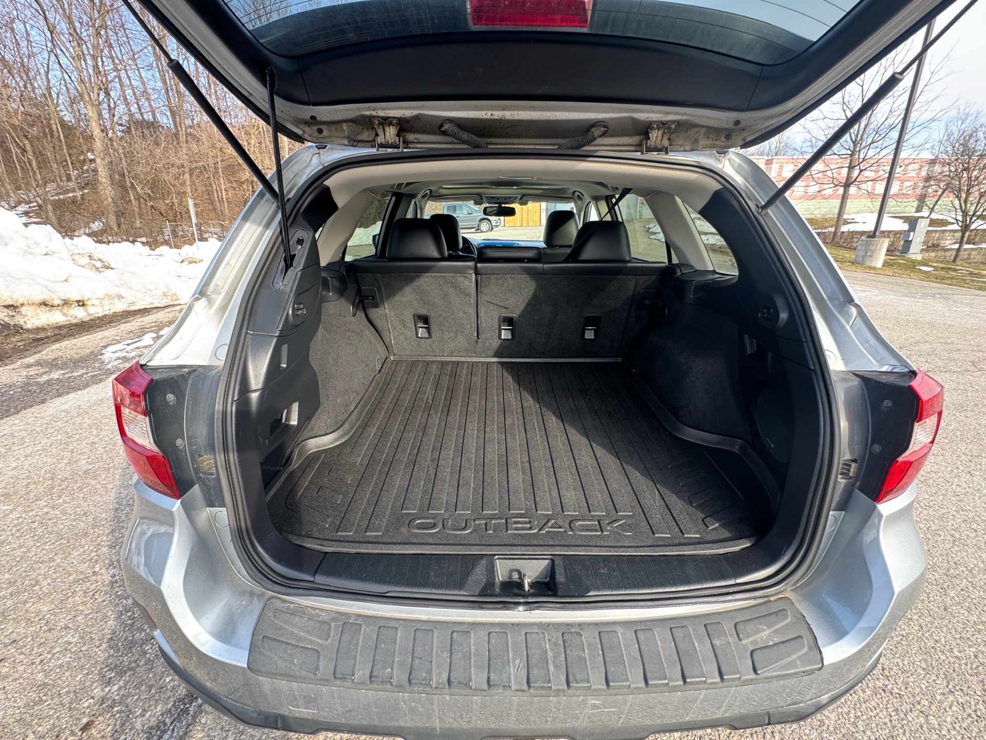 /canadacars/2016-Subaru-Outback-8325800403000514.jpg