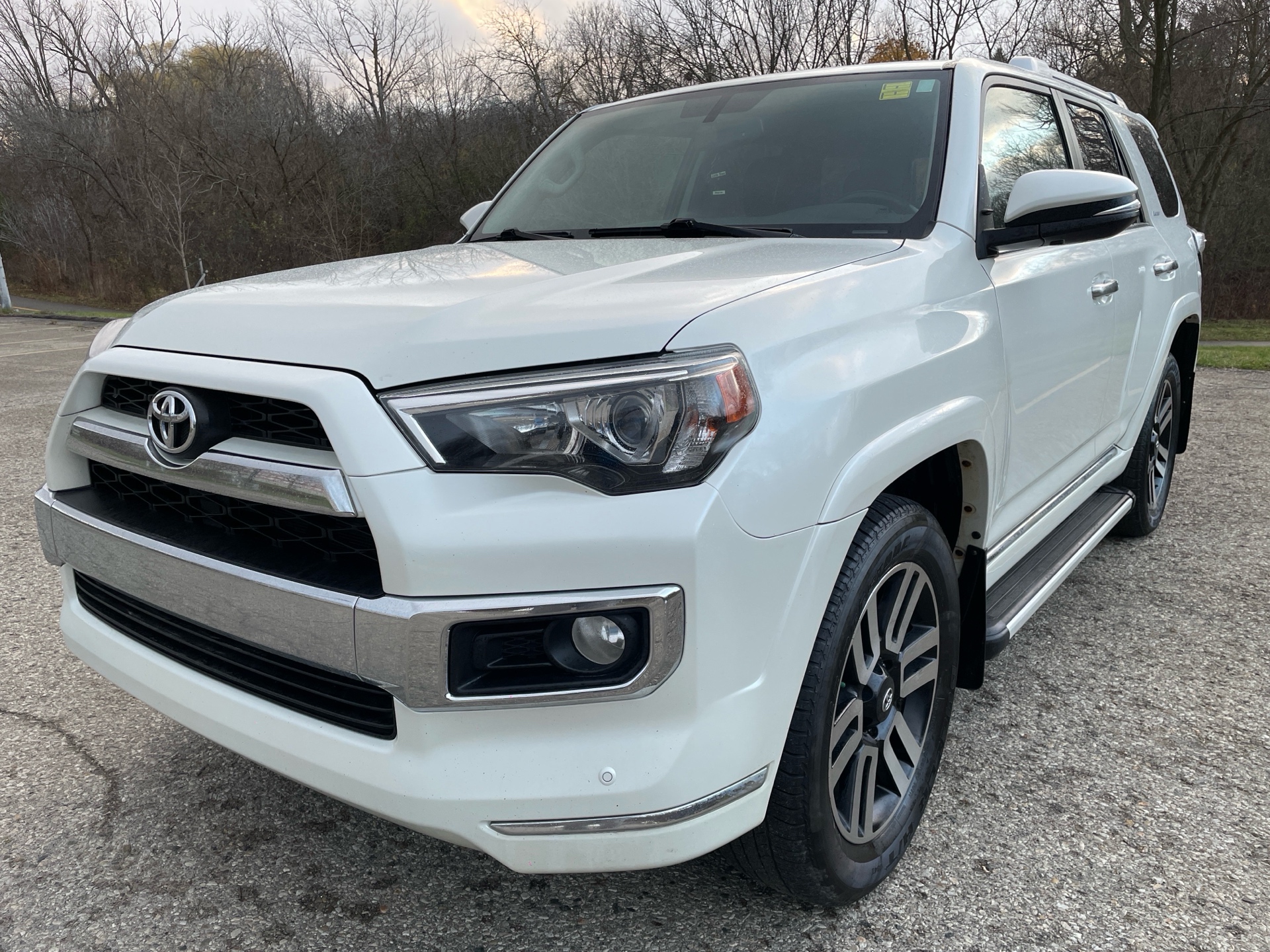 /canadacars/2016-Toyota-4Runner-21598481839704986.jpg