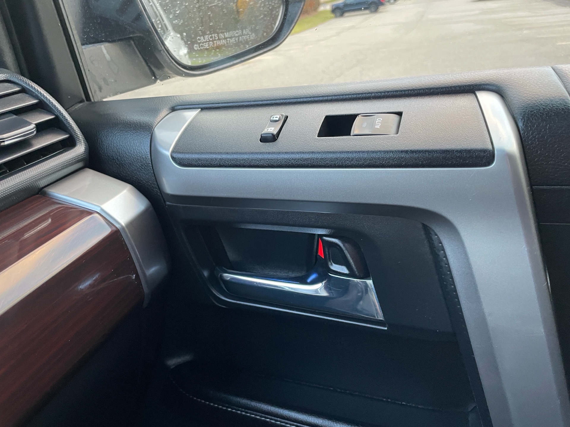 /canadacars/2016-Toyota-4Runner-24449988059869798.jpg