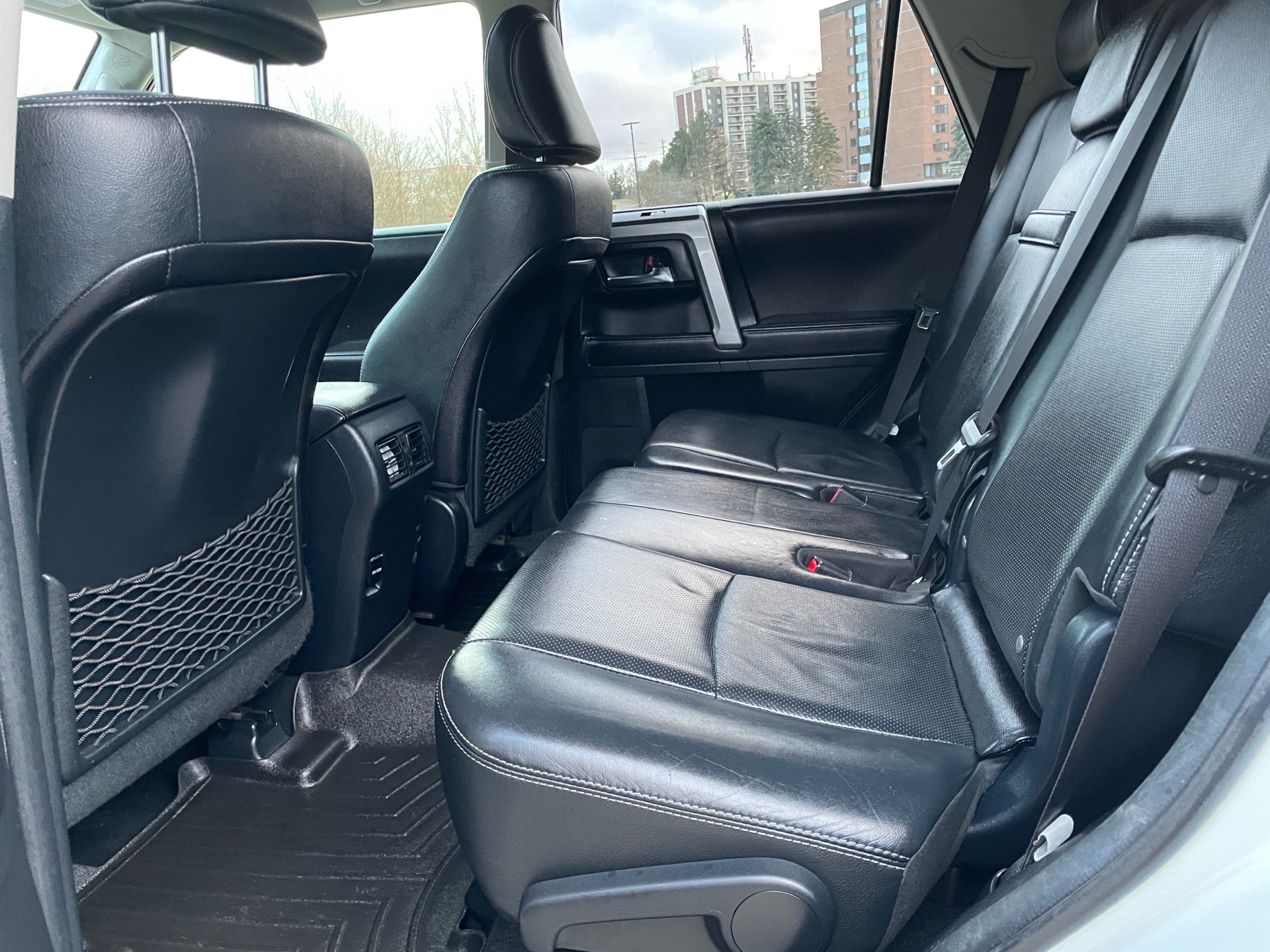 /canadacars/2016-Toyota-4Runner-8639742171463103.jpg