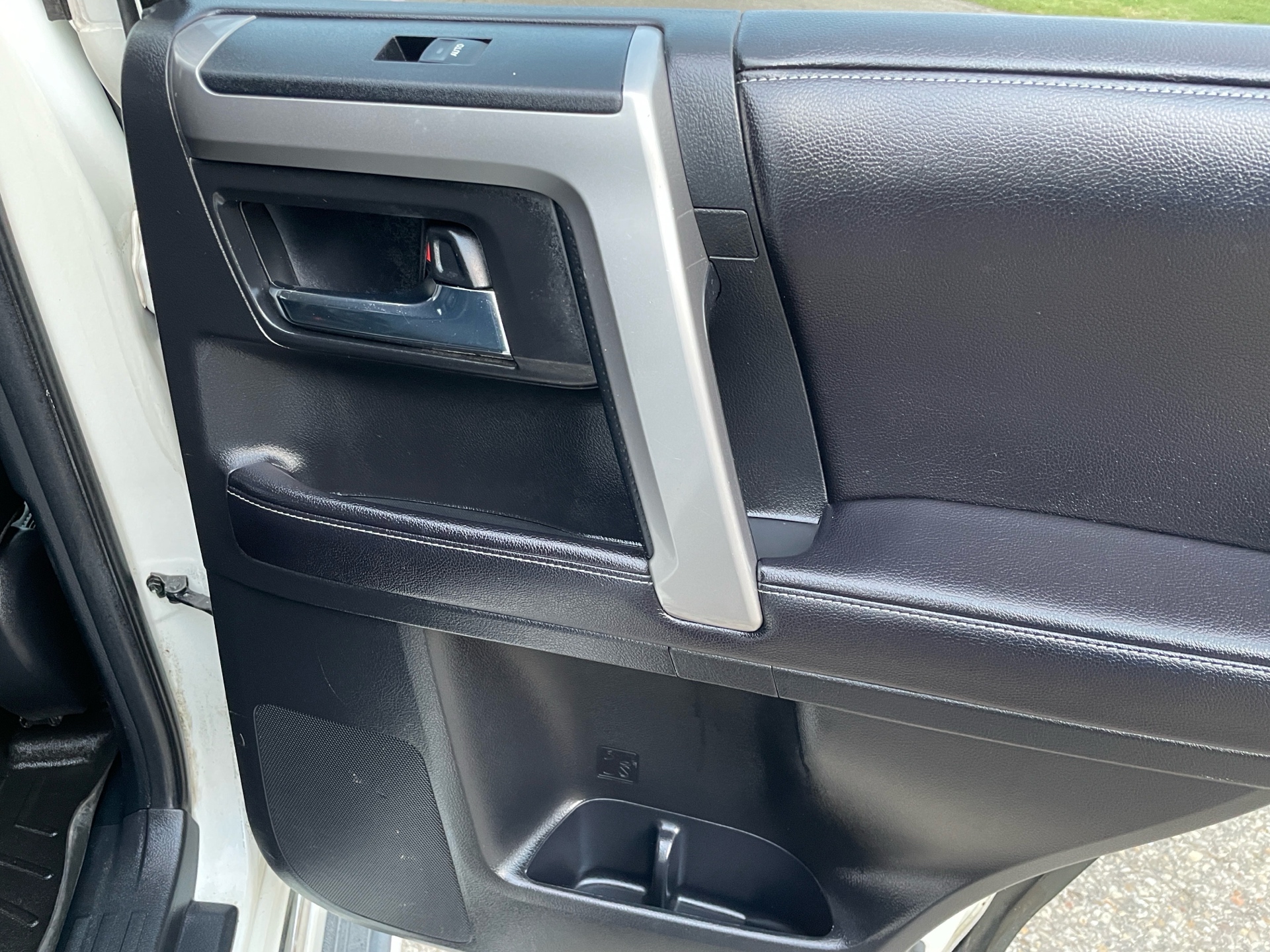 /canadacars/2016-Toyota-4Runner-8834519963721781.jpg