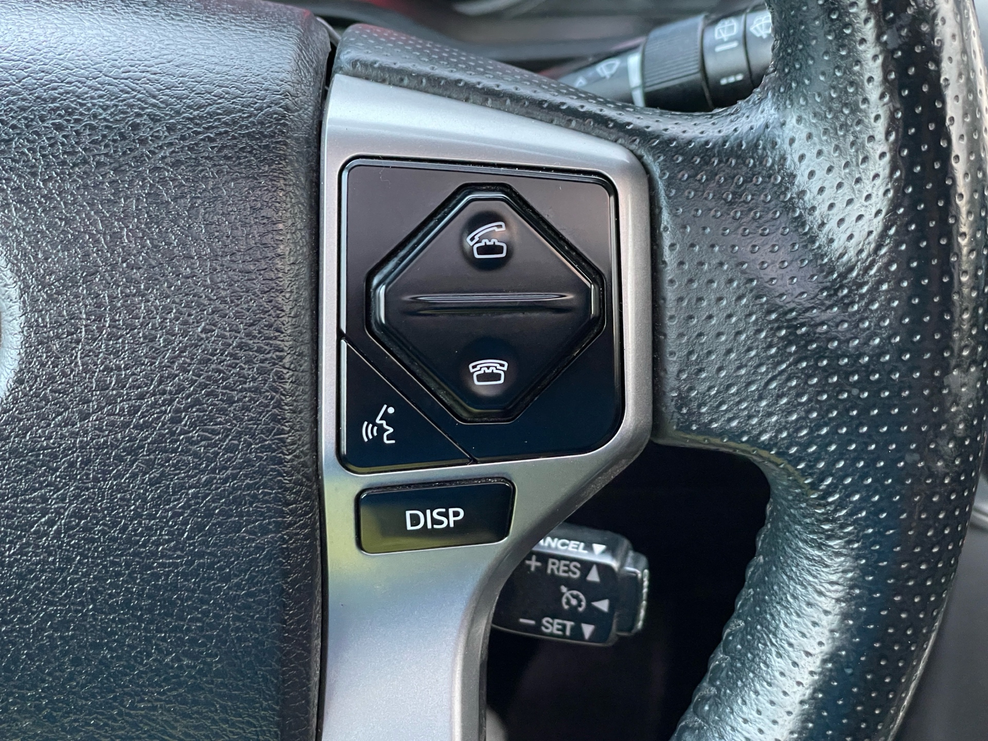 /canadacars/2016-Toyota-4Runner-9335425240219326.jpg
