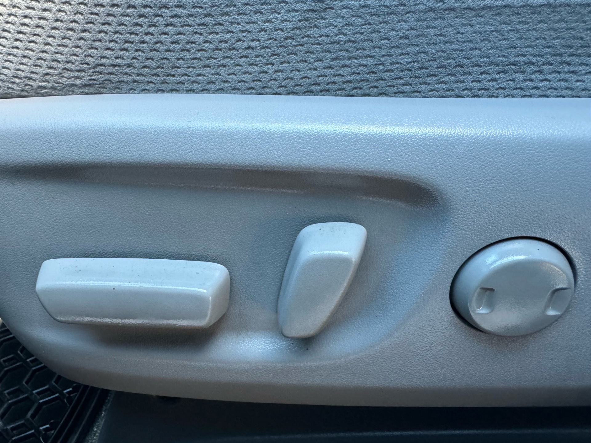 /canadacars/2016-Toyota-Sienna-18445826765946216.jpg