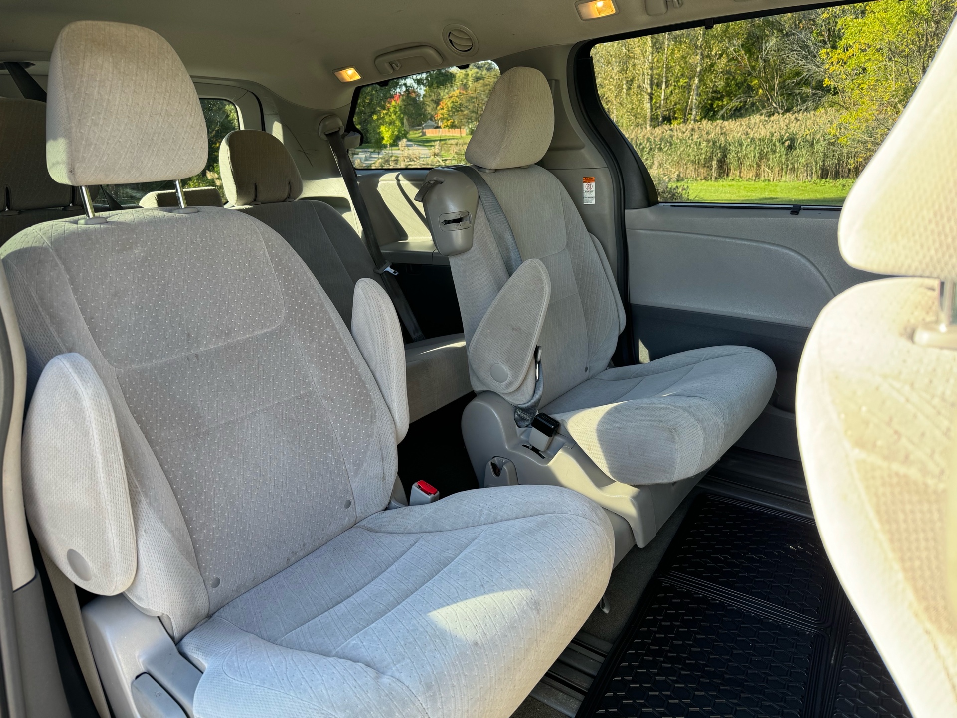 /canadacars/2016-Toyota-Sienna-7143747000138885.jpg
