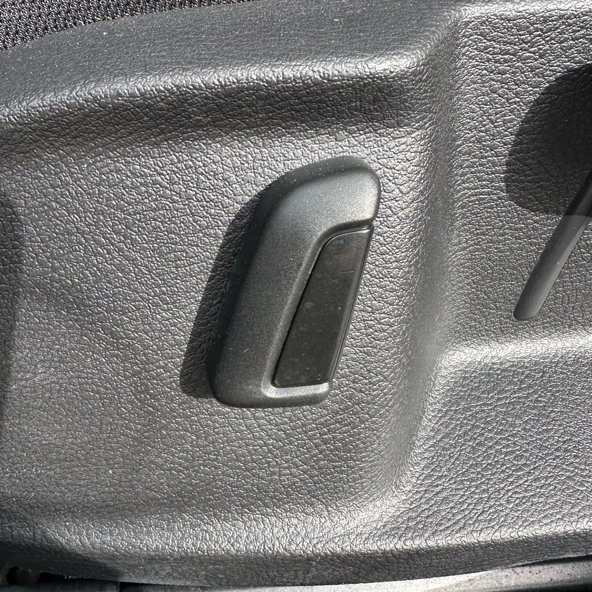 /canadacars/2016-Volkswagen-Golf-3230526080135463.jpg