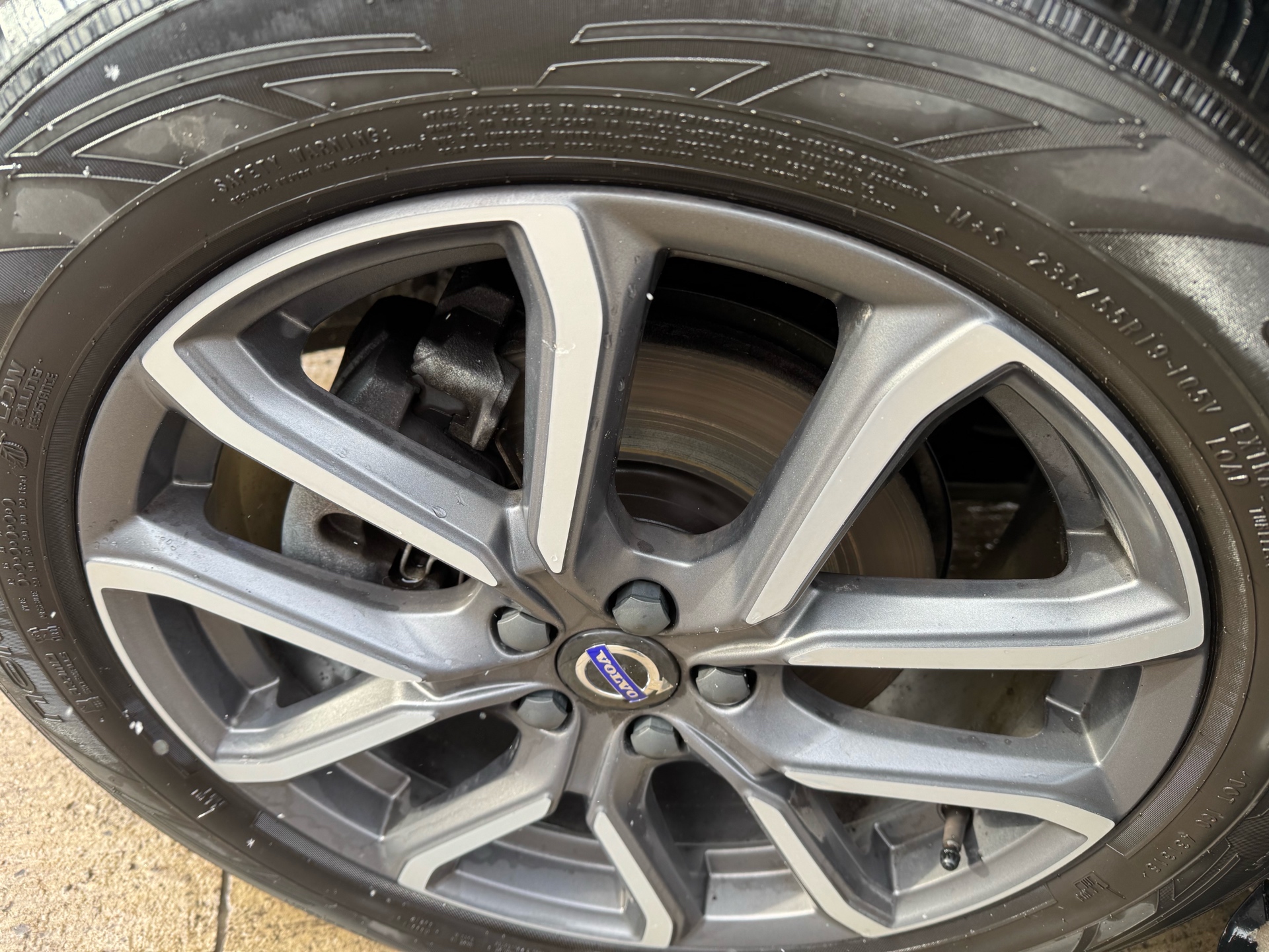 /canadacars/2016-Volvo-XC60-8717683585600273.jpg
