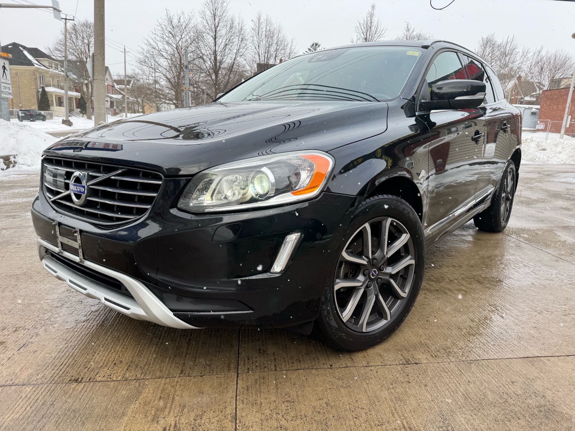 /canadacars/2016-Volvo-XC60-9062004446674183.jpg