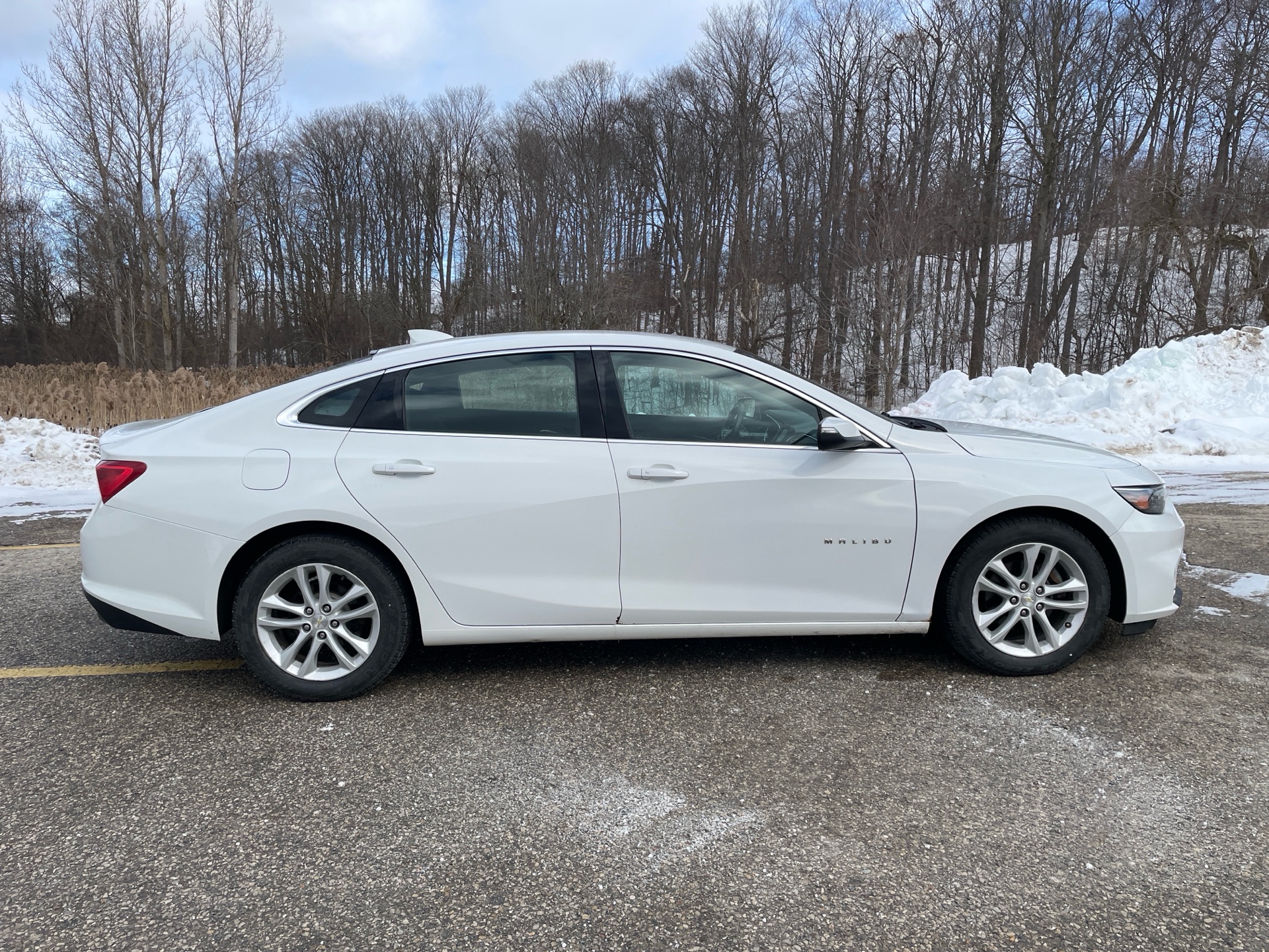 /canadacars/2017-Chevrolet-Malibu-48101486907889424.jpg